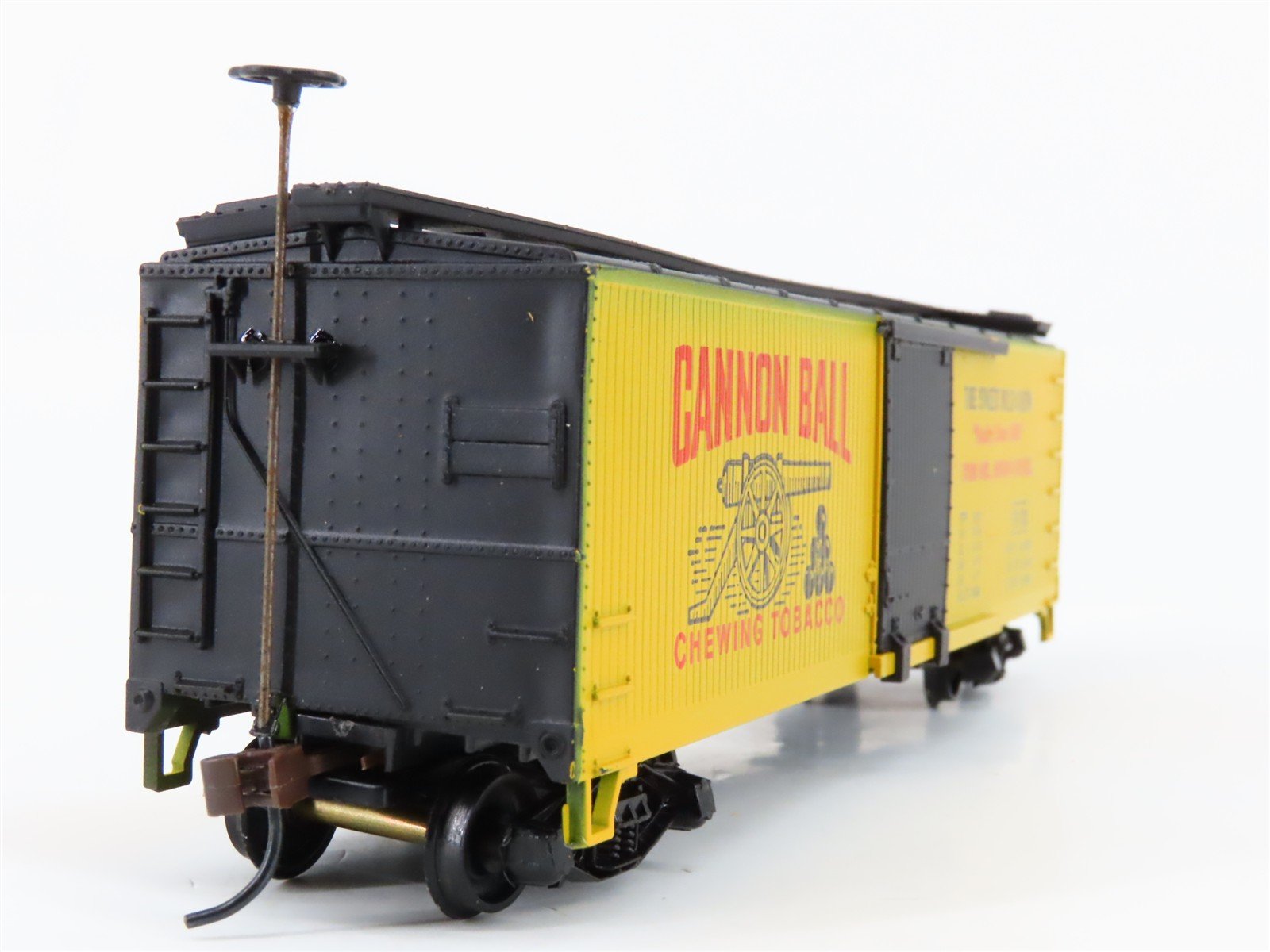 HO Train-Miniature Tobacco Road 2256 TB Cannon Ball Chewing Plugs Box Car #721