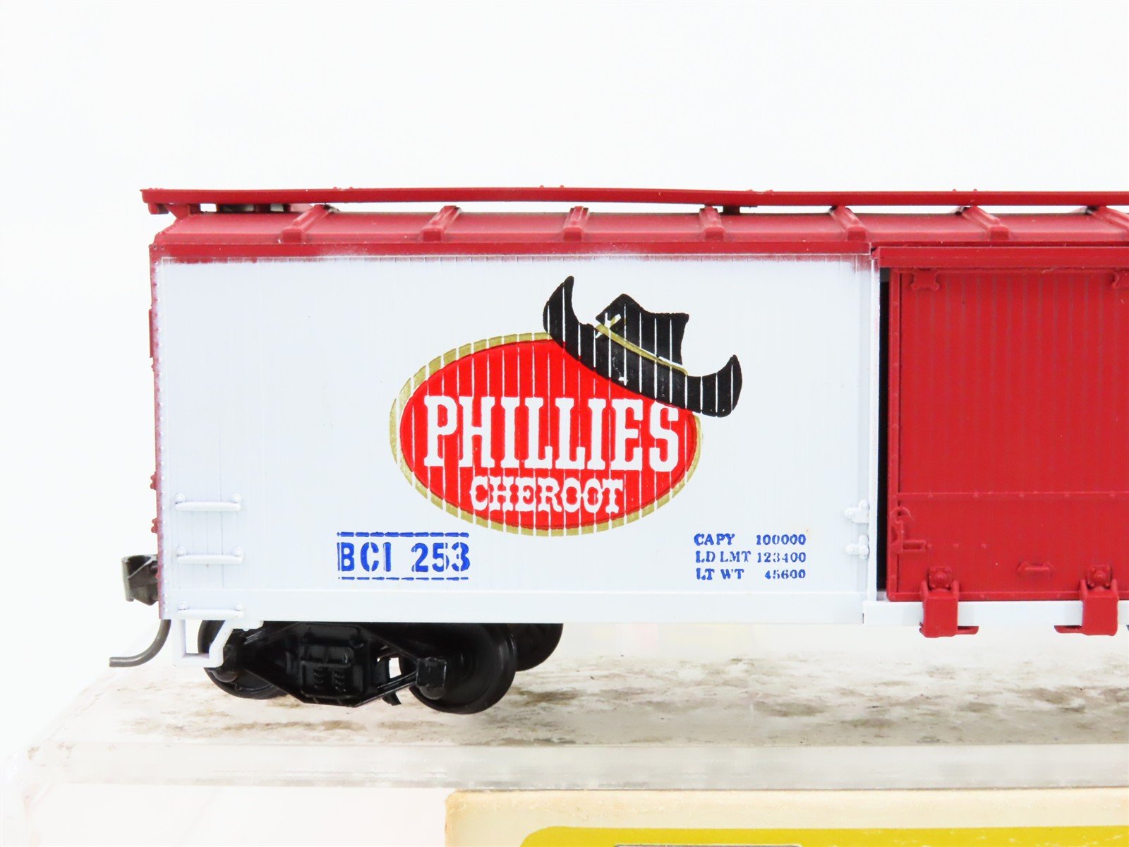 HO Train-Miniature Tobacco Road Series 2035 BCI Phillies Cigars 40' Box Car #253