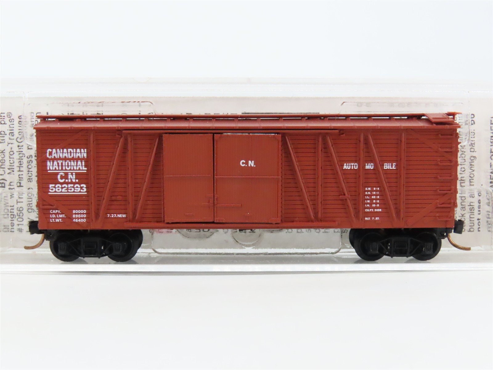 N Micro-Trains MTL 40010 CN Canadian National 40' Outside Braced Box Car #582593