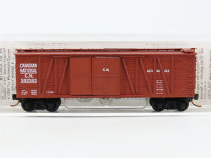 N Micro-Trains MTL 40010 CN Canadian National 40' Outside Braced Box Car #582593