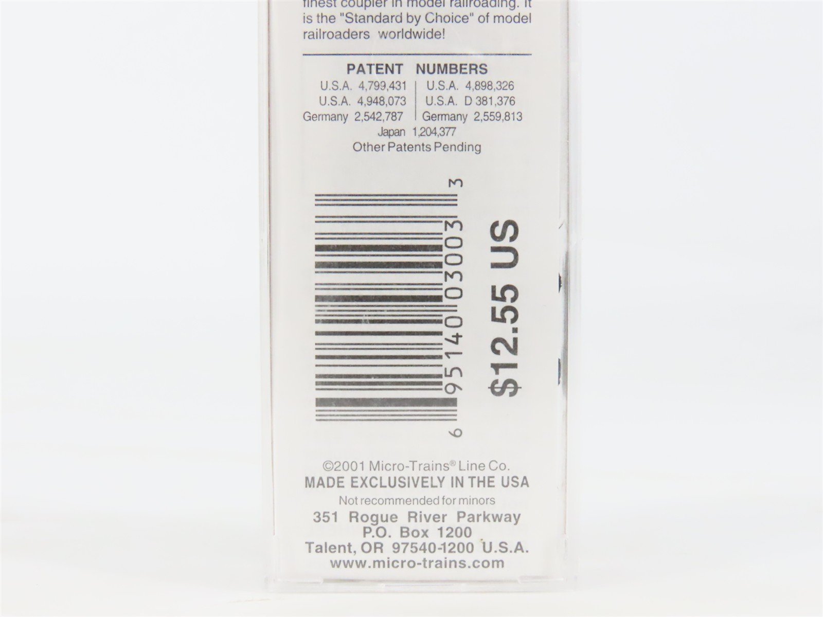 N Micro-Trains MTL 40010 CN Canadian National 40' Outside Braced Box Car #582593