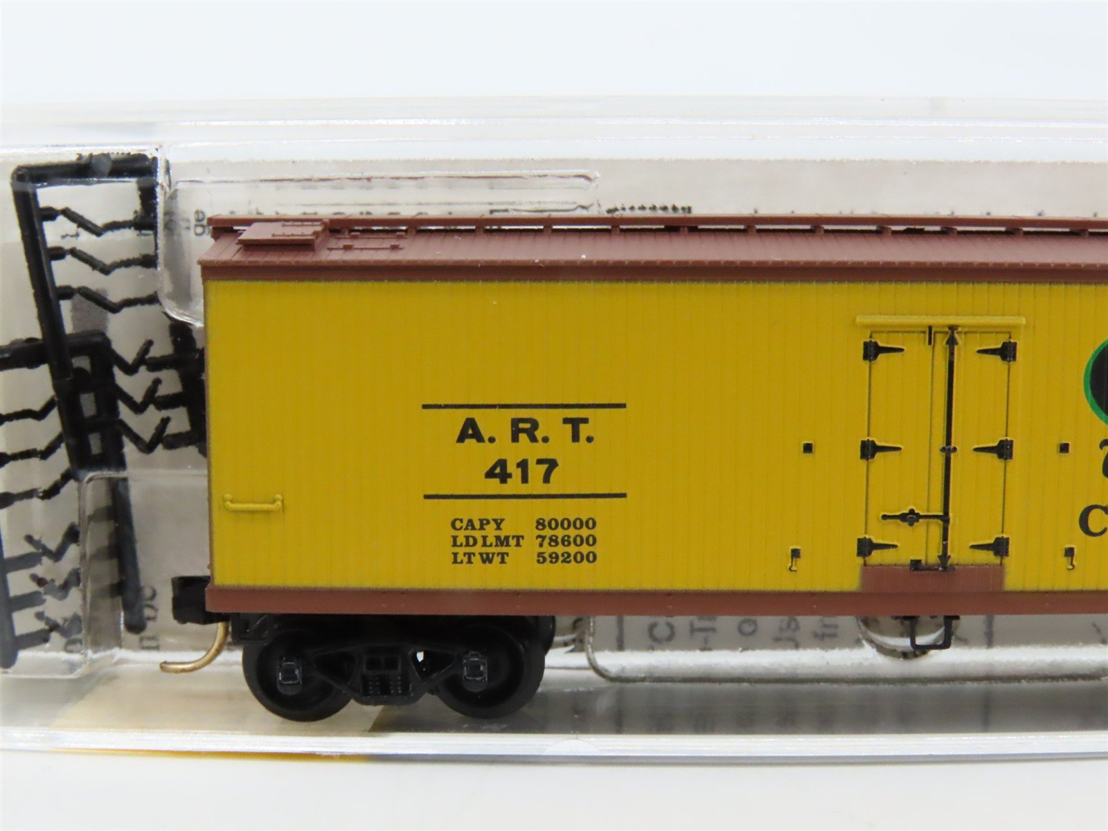 N Micro-Trains MTL Silver Anniversary 49230 ART Crazy Water 40' Wood Reefer #417