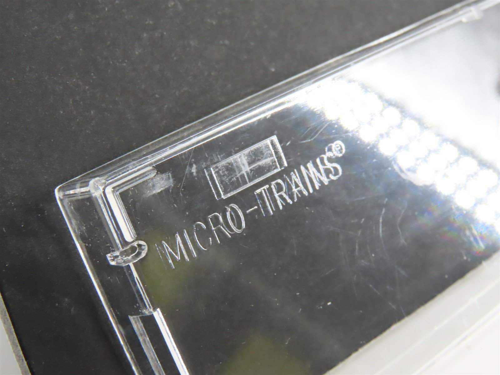 N Scale Micro-Trains MTL 42010 Stark Trees Bear Fruit 40' Wood Box Car #24
