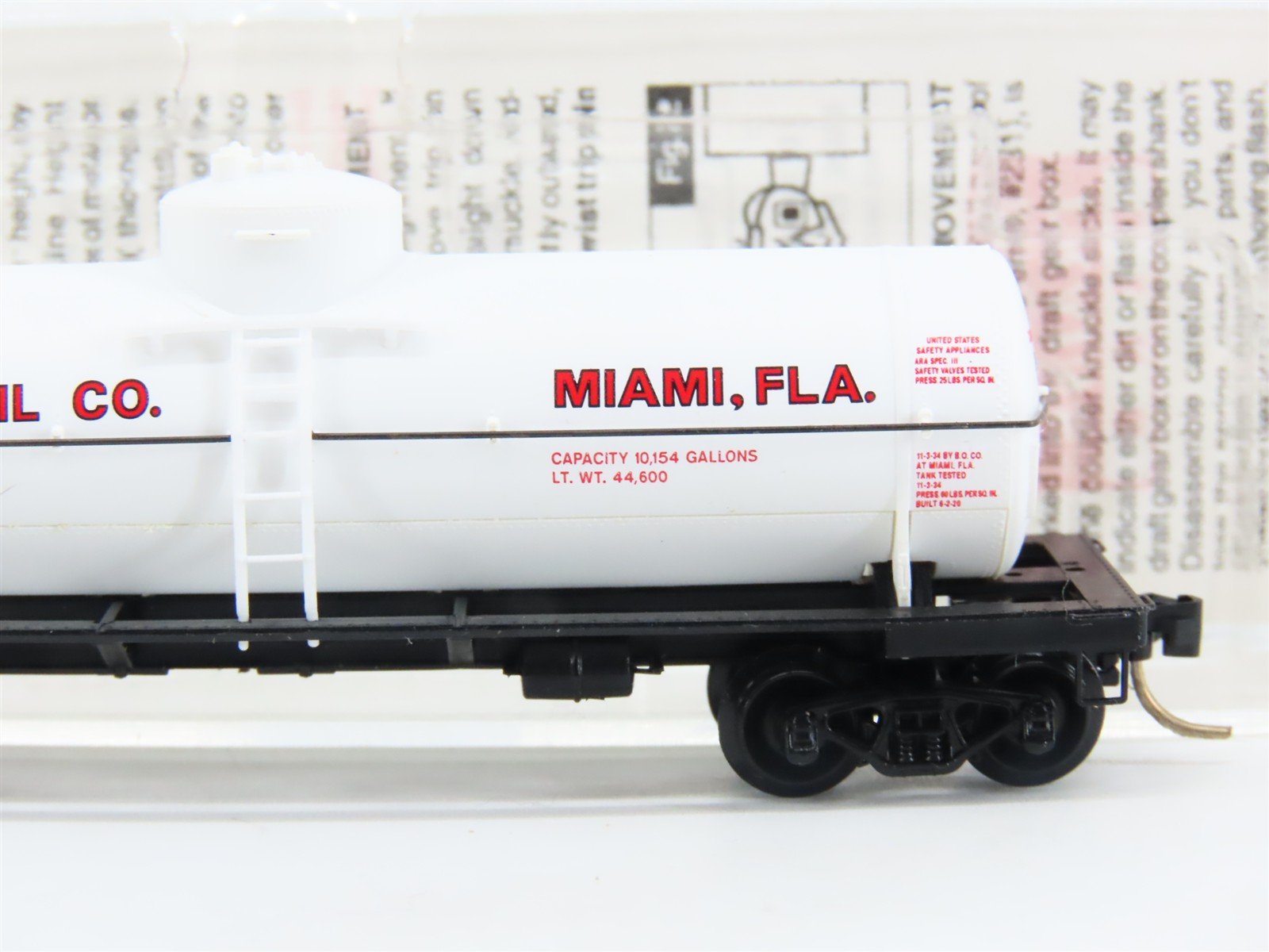 N Scale Micro-Trains MTL 65420 BEPX Belcher Oil Co. Single Dome Tank Car #105