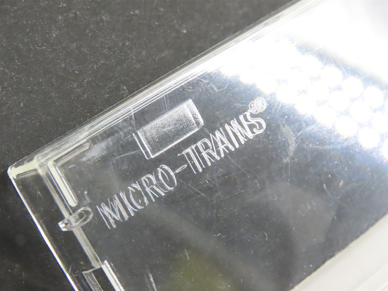 N Scale Micro-Trains MTL 65420 BEPX Belcher Oil Co. Single Dome Tank Car #105