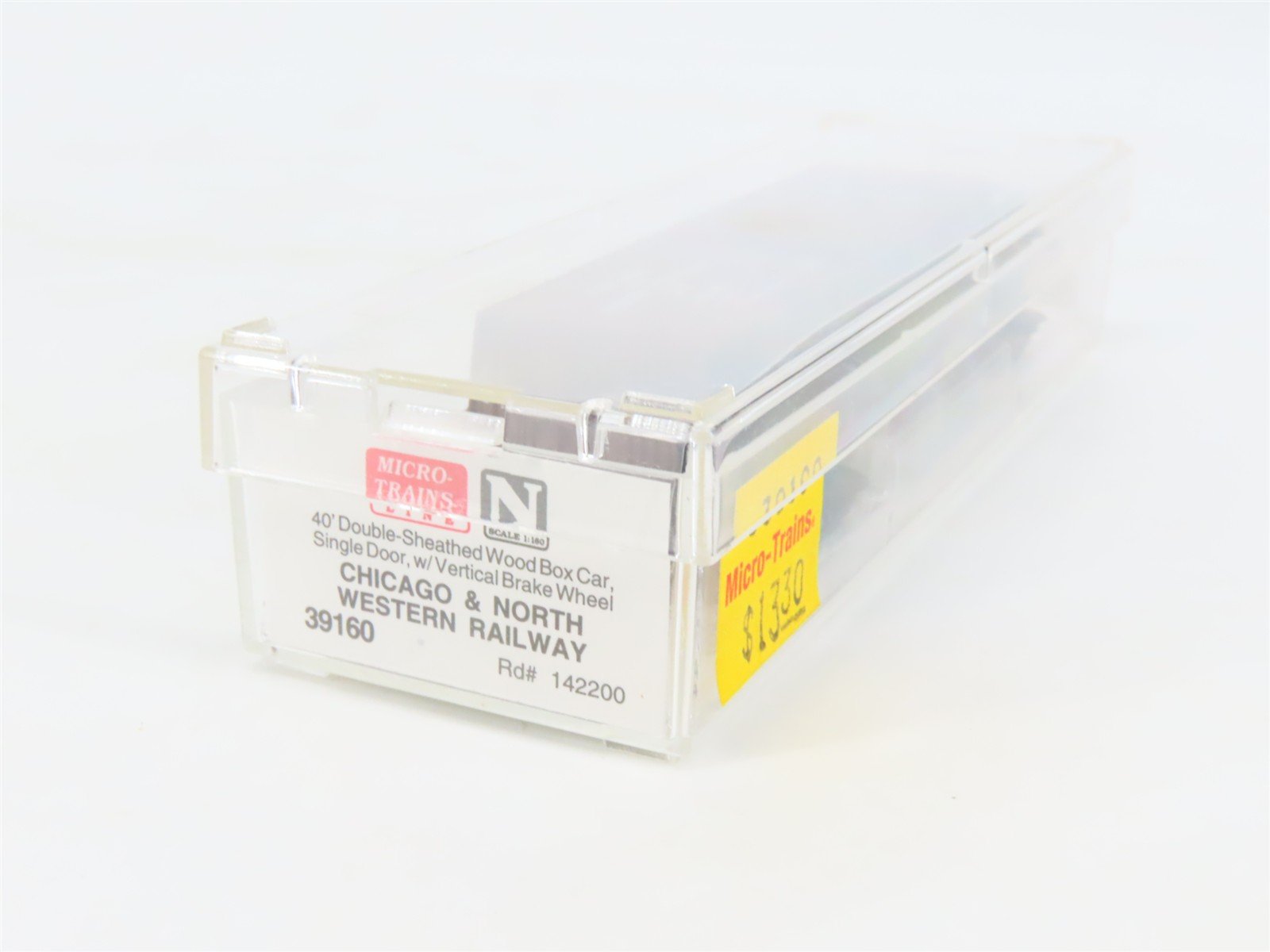 N Micro-Trains MTL 39160 CNW Chicago & North Western 40' Wood Box Car #142200
