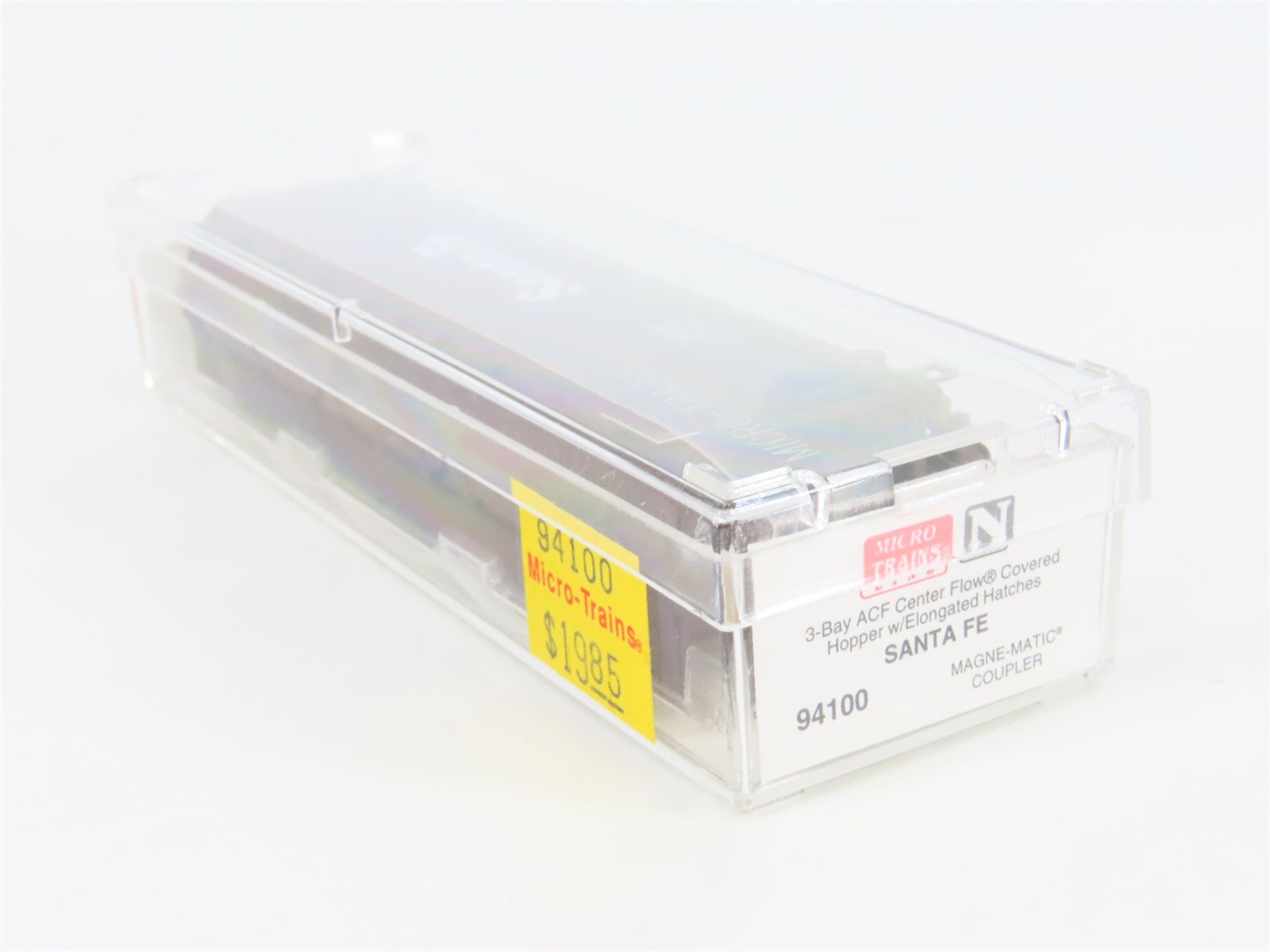 N Micro-Trains MTL 94100 ATSF Santa Fe 3-Bay CenterFlow Covered Hopper #313831