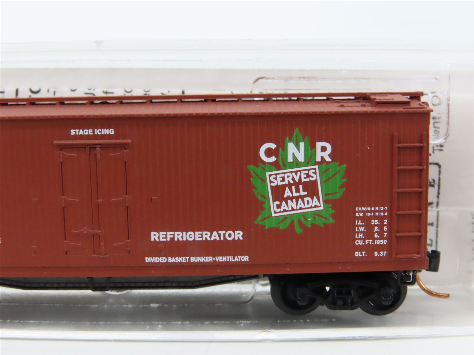 N Scale Micro-Trains MTL 47200 CN Canadian National 40' Wood Reefer #209344