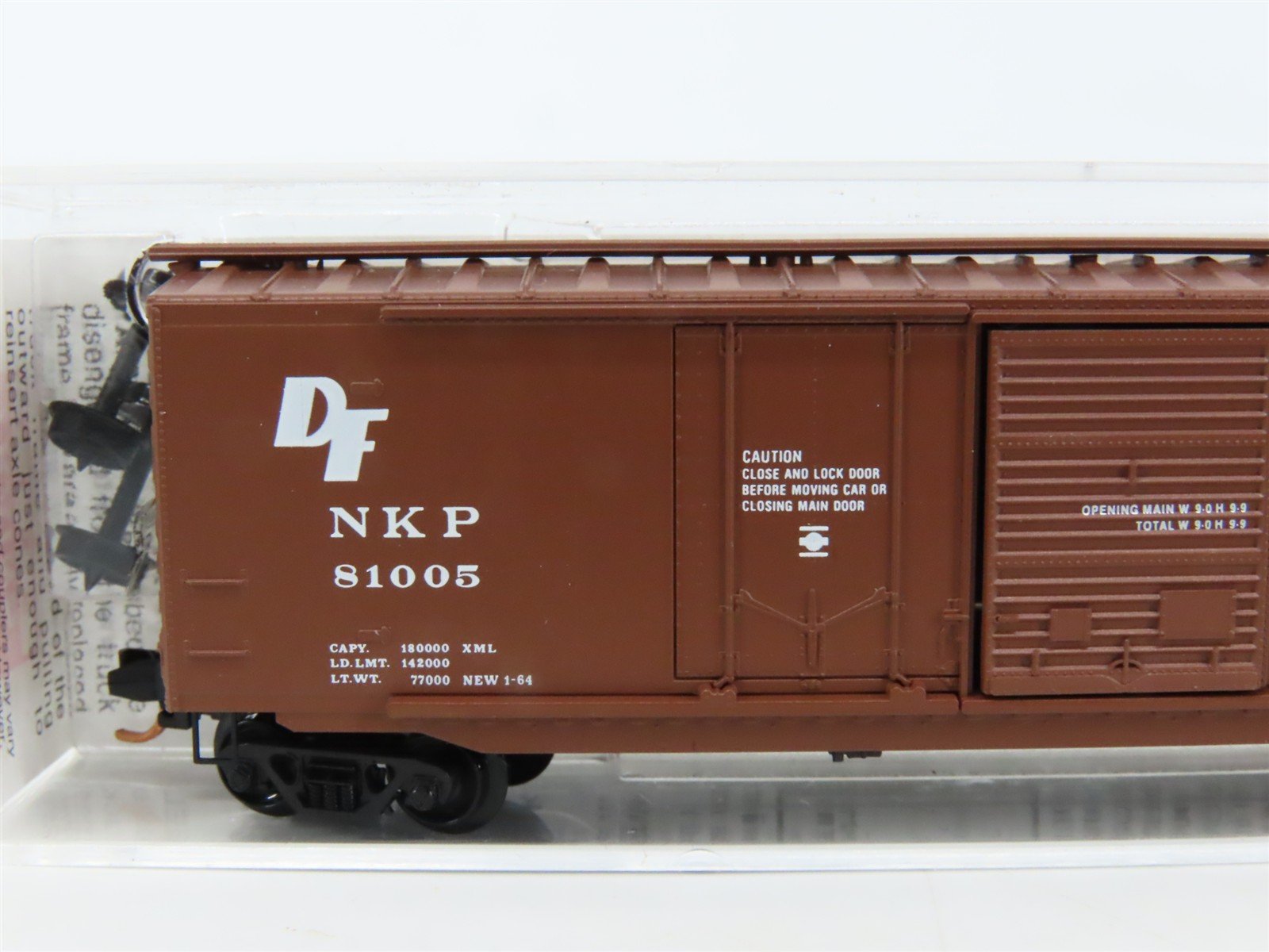 N Scale Micro-Trains MTL 33110 NKP Nickel Plate Road 50' Box Car #81005