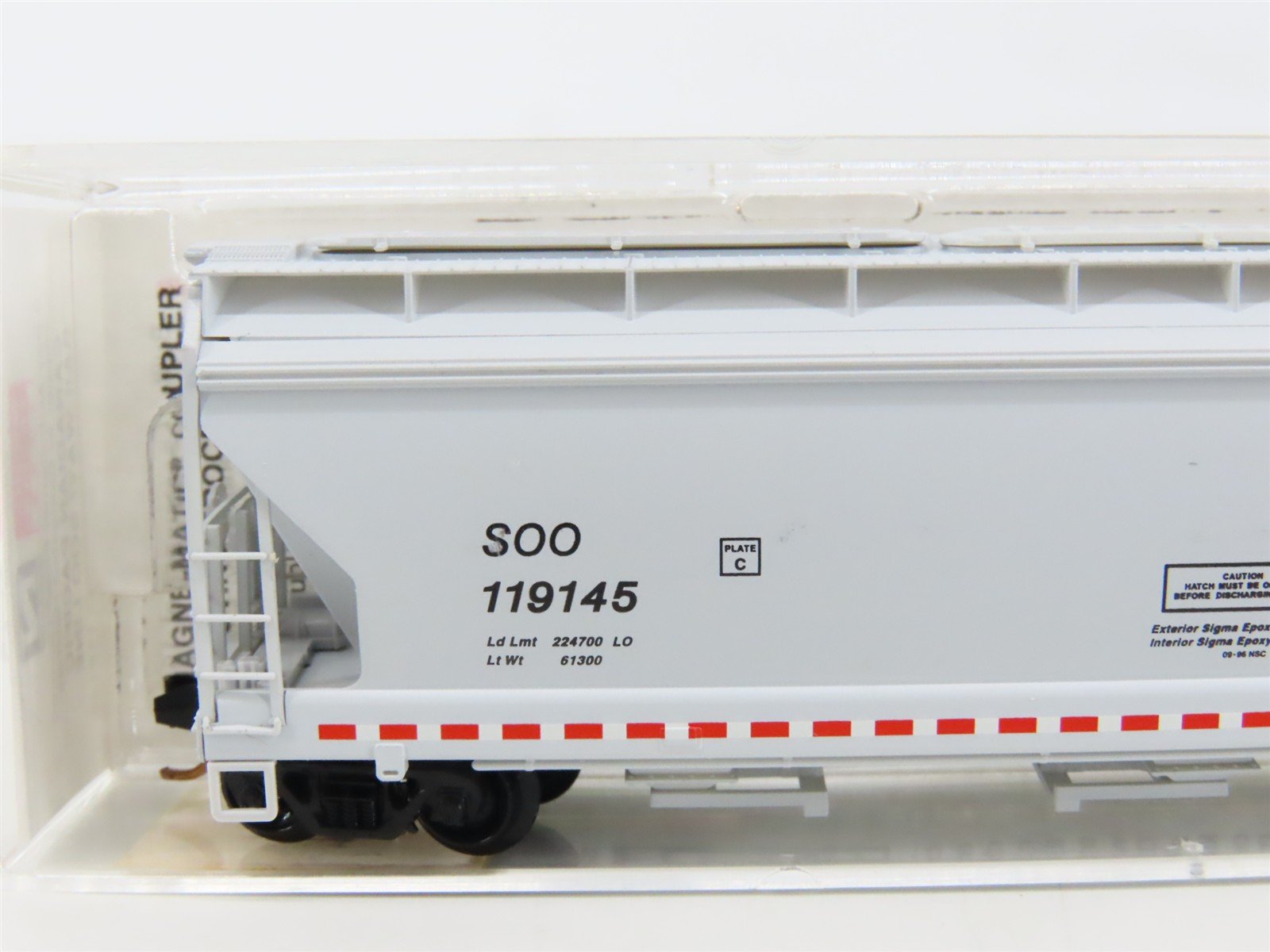 N Micro-Trains MTL 94140 SOO Line/Canadian Pacific 3-Bay Covered Hopper #119145