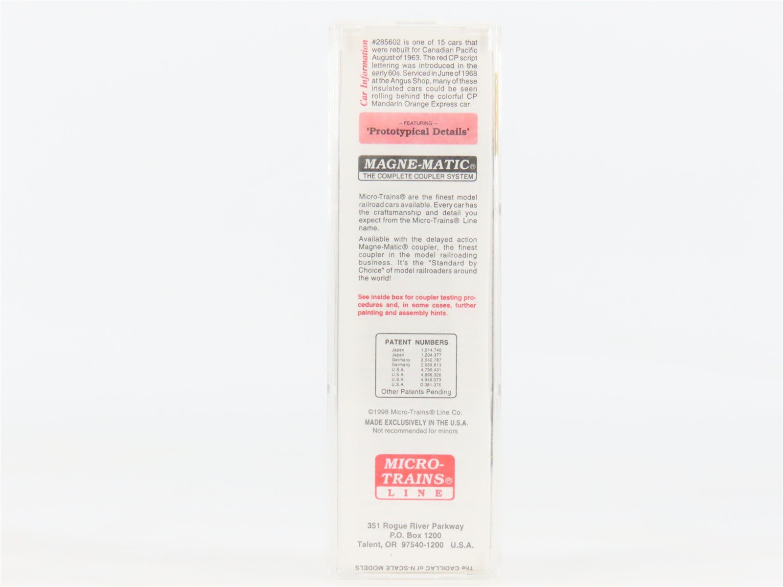 N Micro-Trains MTL 74040/2 CP Canadian Pacific 40' Plug Door Box Car #285602