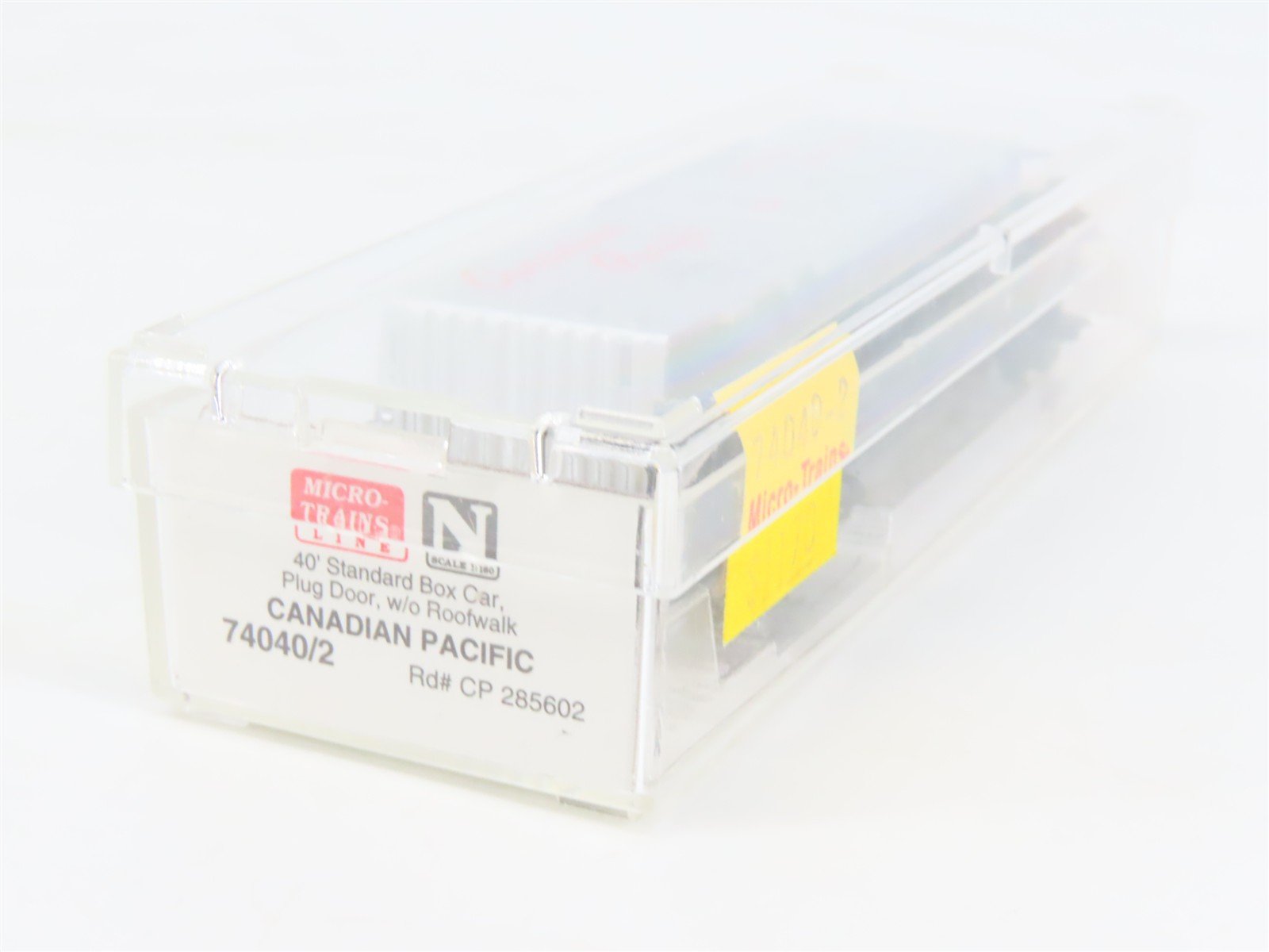 N Micro-Trains MTL 74040/2 CP Canadian Pacific 40' Plug Door Box Car #285602