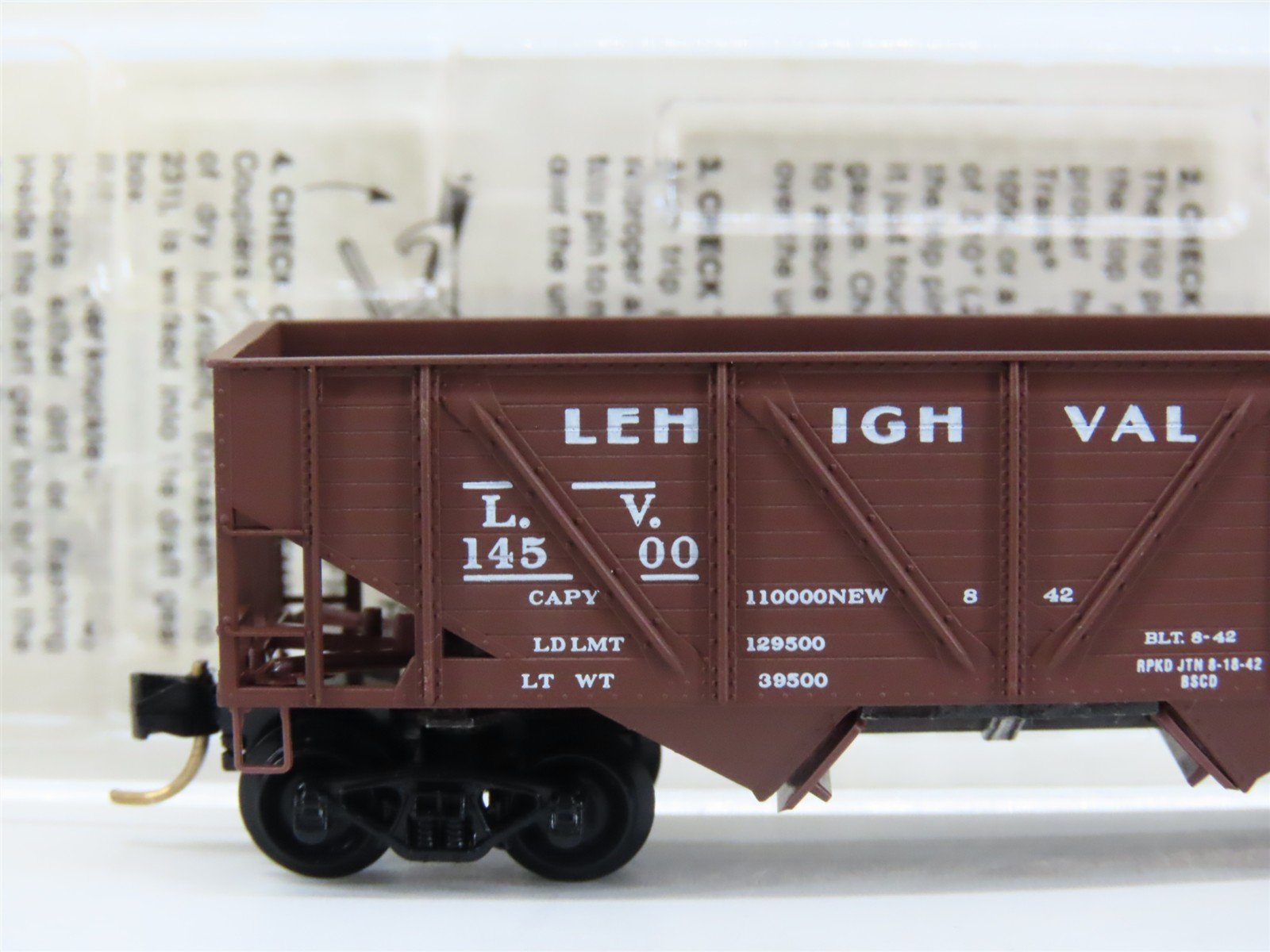 N Micro-Trains MTL 57030 LV Lehigh Valley 2-Bay Composite Side Hopper #14500