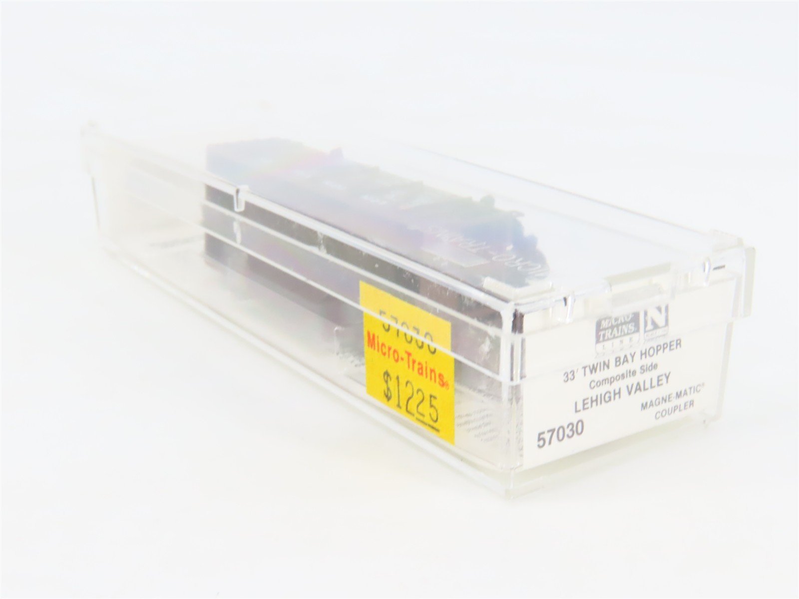N Micro-Trains MTL 57030 LV Lehigh Valley 2-Bay Composite Side Hopper #14500