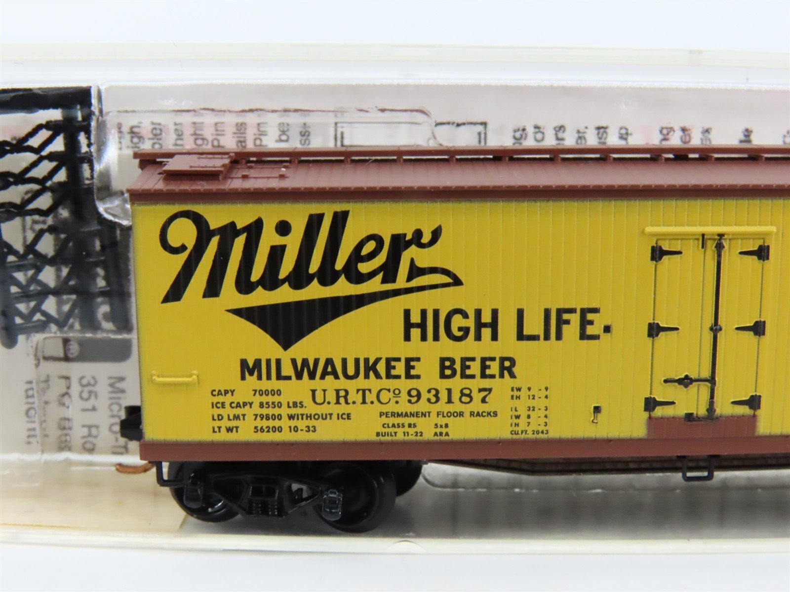 N Scale Micro-Trains MTL 49410 URTC Miller High Life Beer 40' Wood Reefer #93187