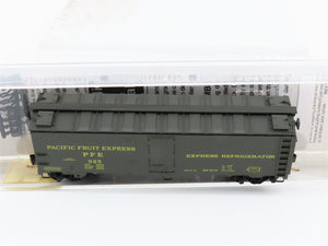 N Scale Micro-Trains MTL 59510 PFE Pacific Fruit Express 40' Ice Reefer #925