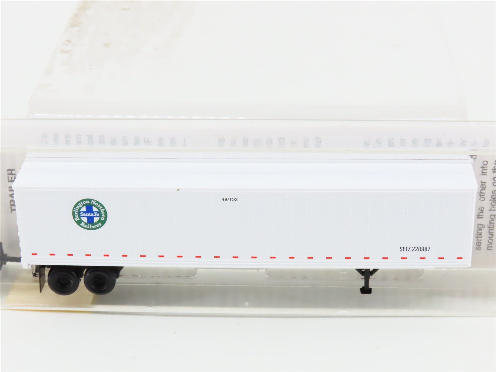 N Scale Micro-Trains MTL 68060 SFTZ/BNSF 48' Trailer #220987