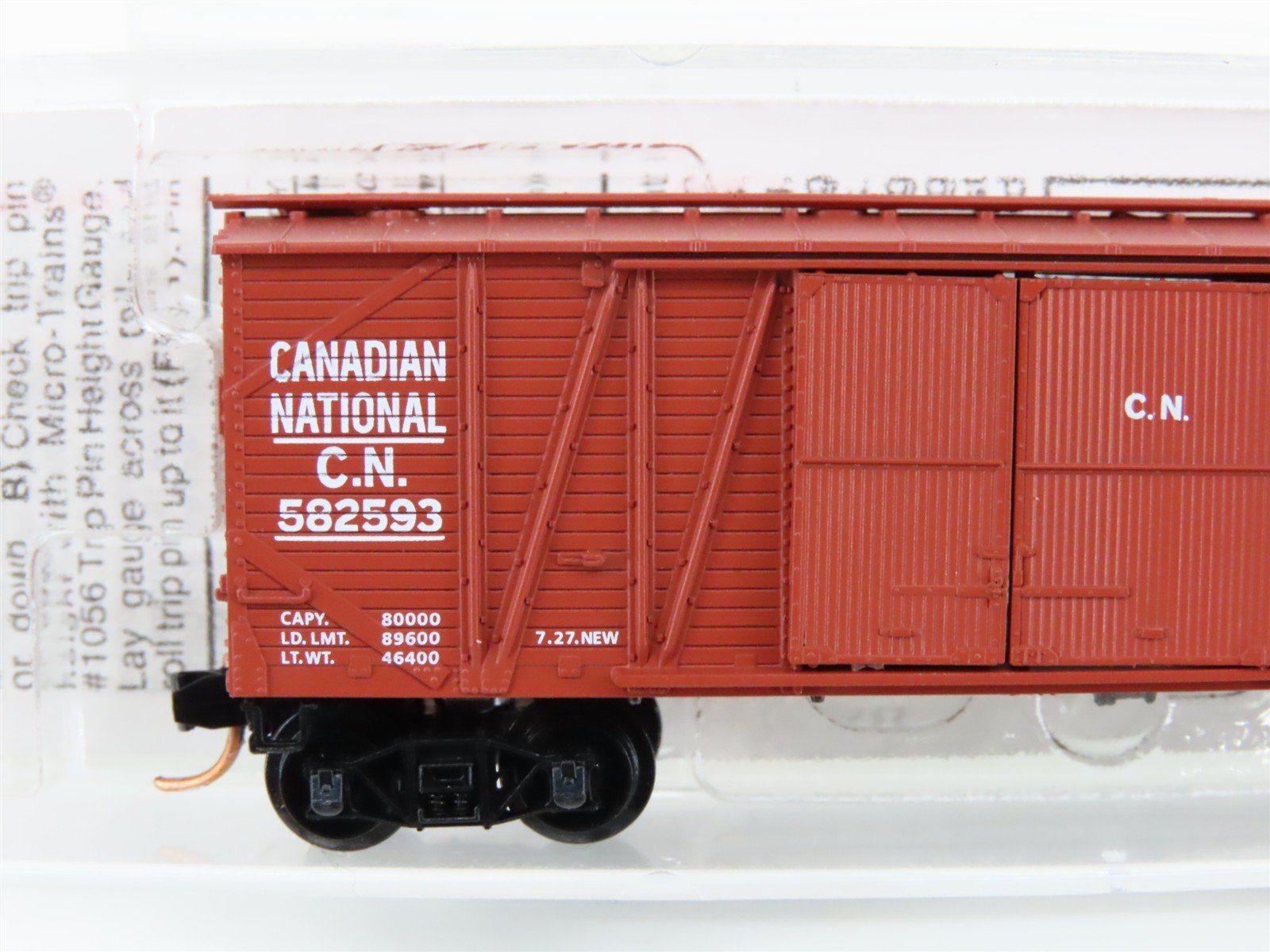 N Scale Micro-Trains MTL 40010 CN Canadian National 40' Boxcar #582593