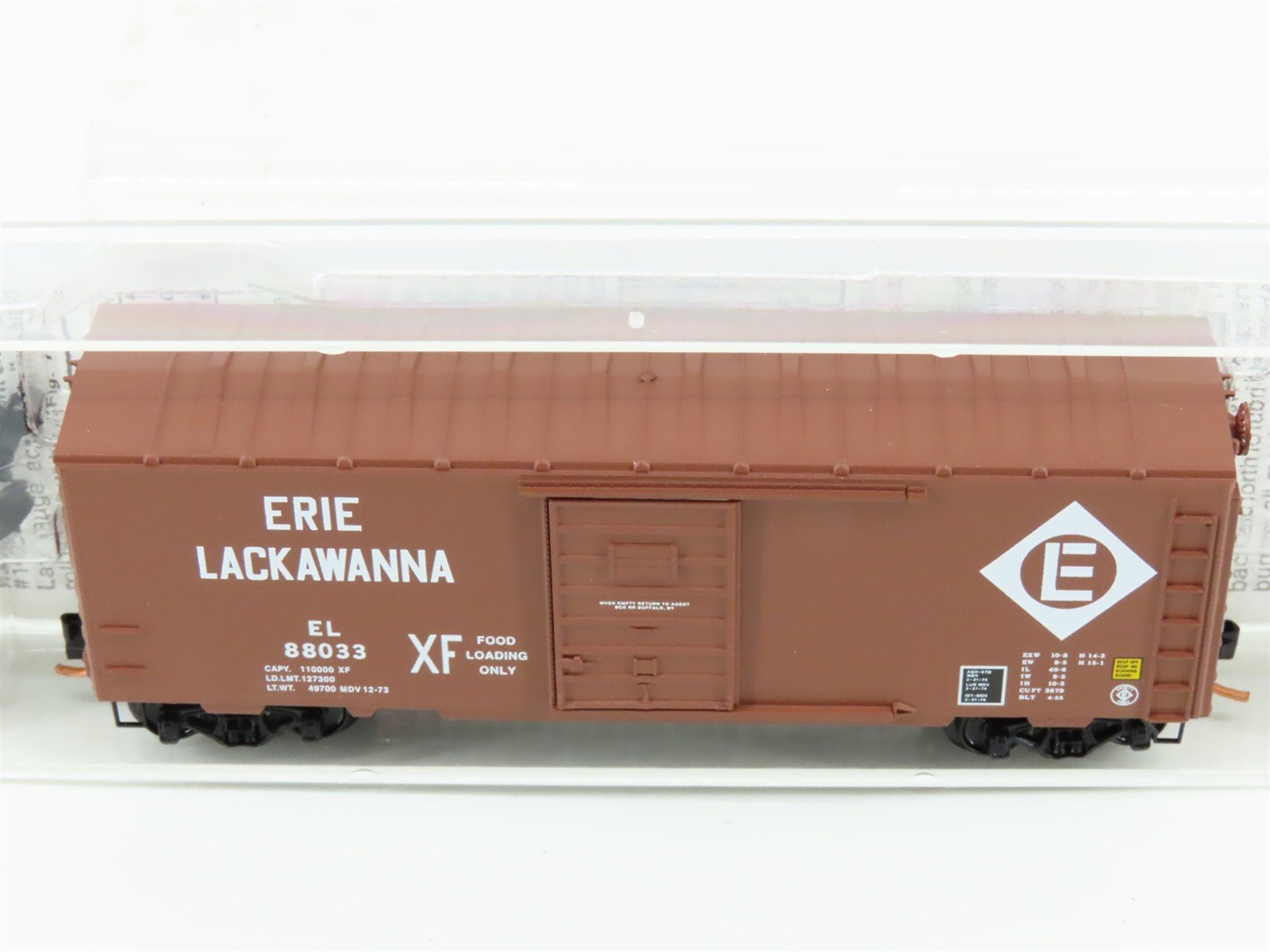 N Scale Micro-Trains MTL 73030 EL Erie Lackawanna 40' Boxcar #88033
