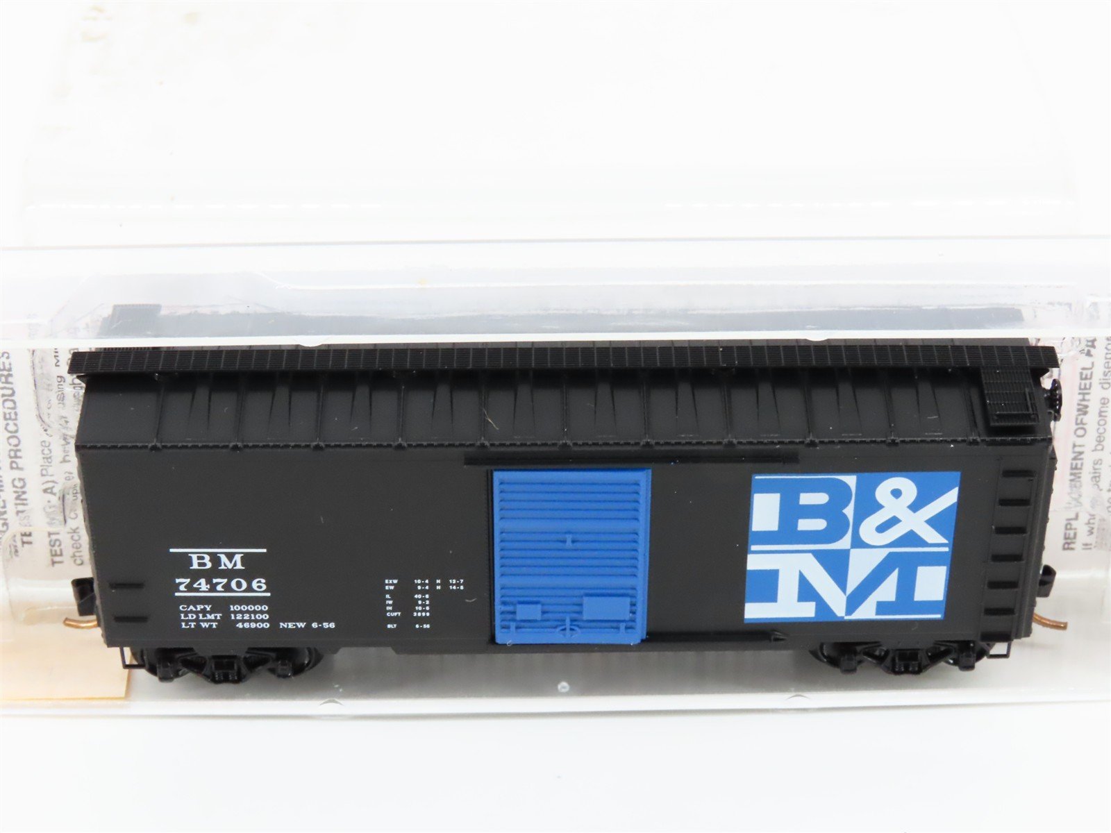 N Scale Micro-Trains MTL 20400 B&M Boston & Maine 40' Standard Boxcar #74706