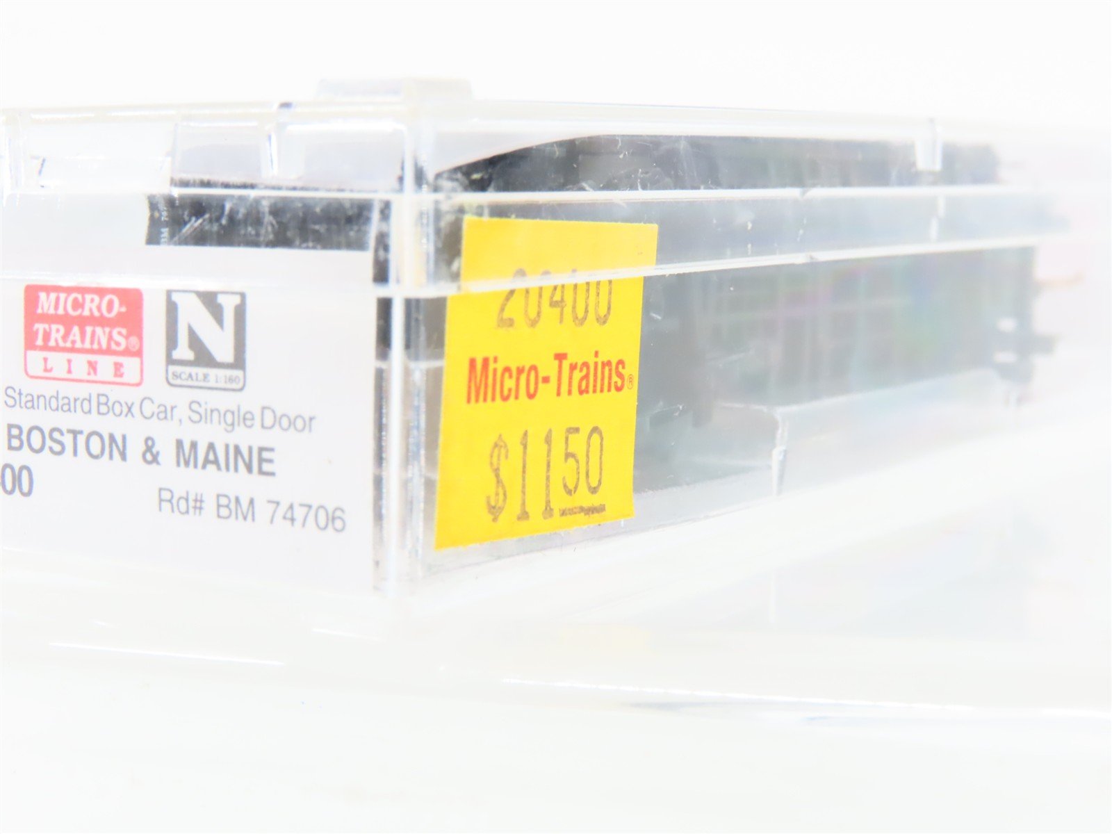 N Scale Micro-Trains MTL 20400 B&M Boston & Maine 40' Standard Boxcar #74706