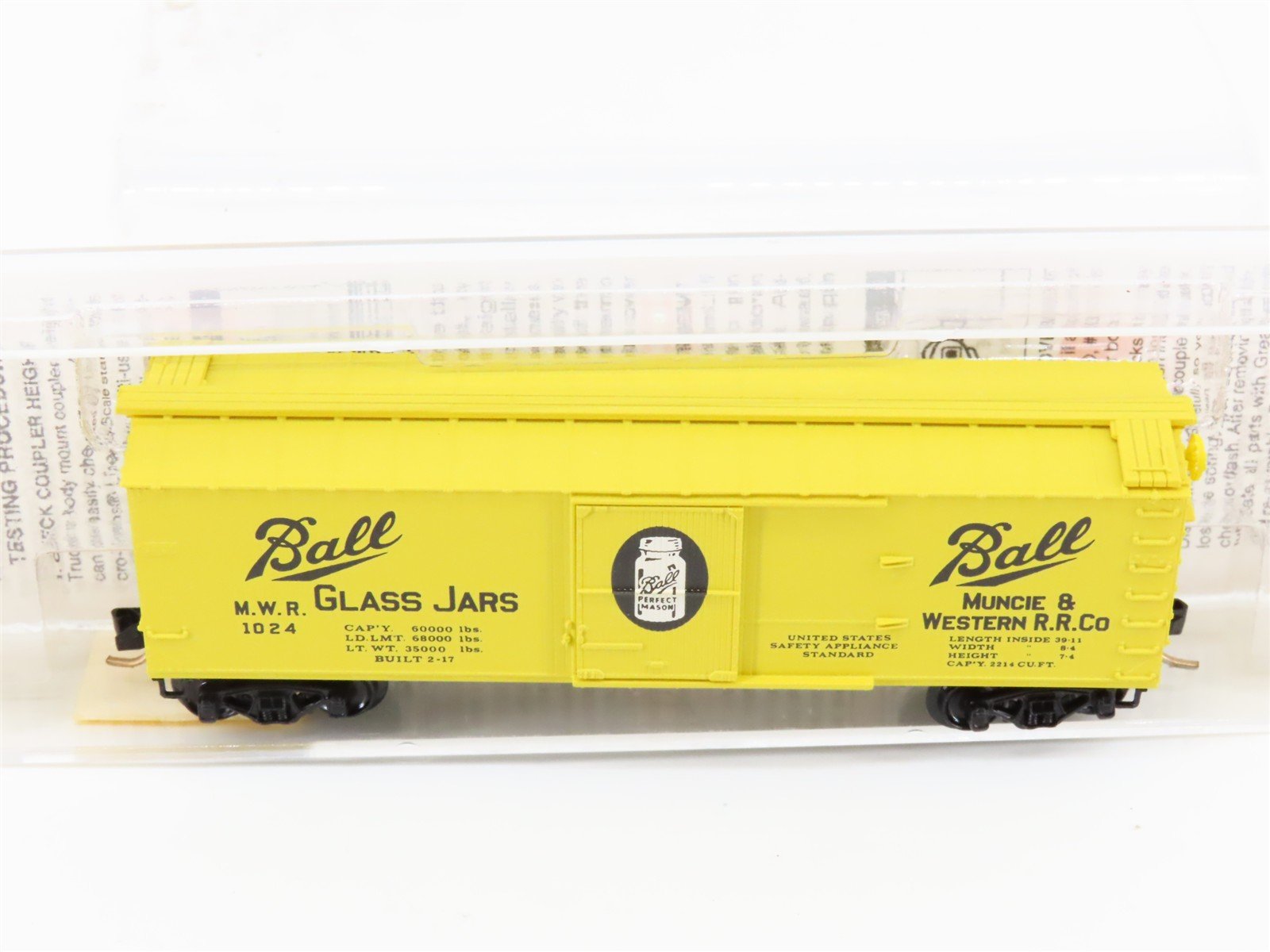 N Scale Micro-Trains MTL 42030 MWR Muncie & Western Ball Glass 40' Boxcar #1024