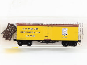 N Scale Micro-Trains MTL 58030 Armour Refrigerator Line 36' Wood Reefer #7306