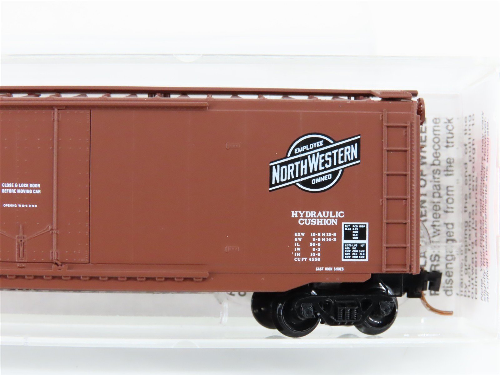 N Scale Micro-Trains MTL 32230 CNW Chicago Northwestern 50' Boxcar #152043