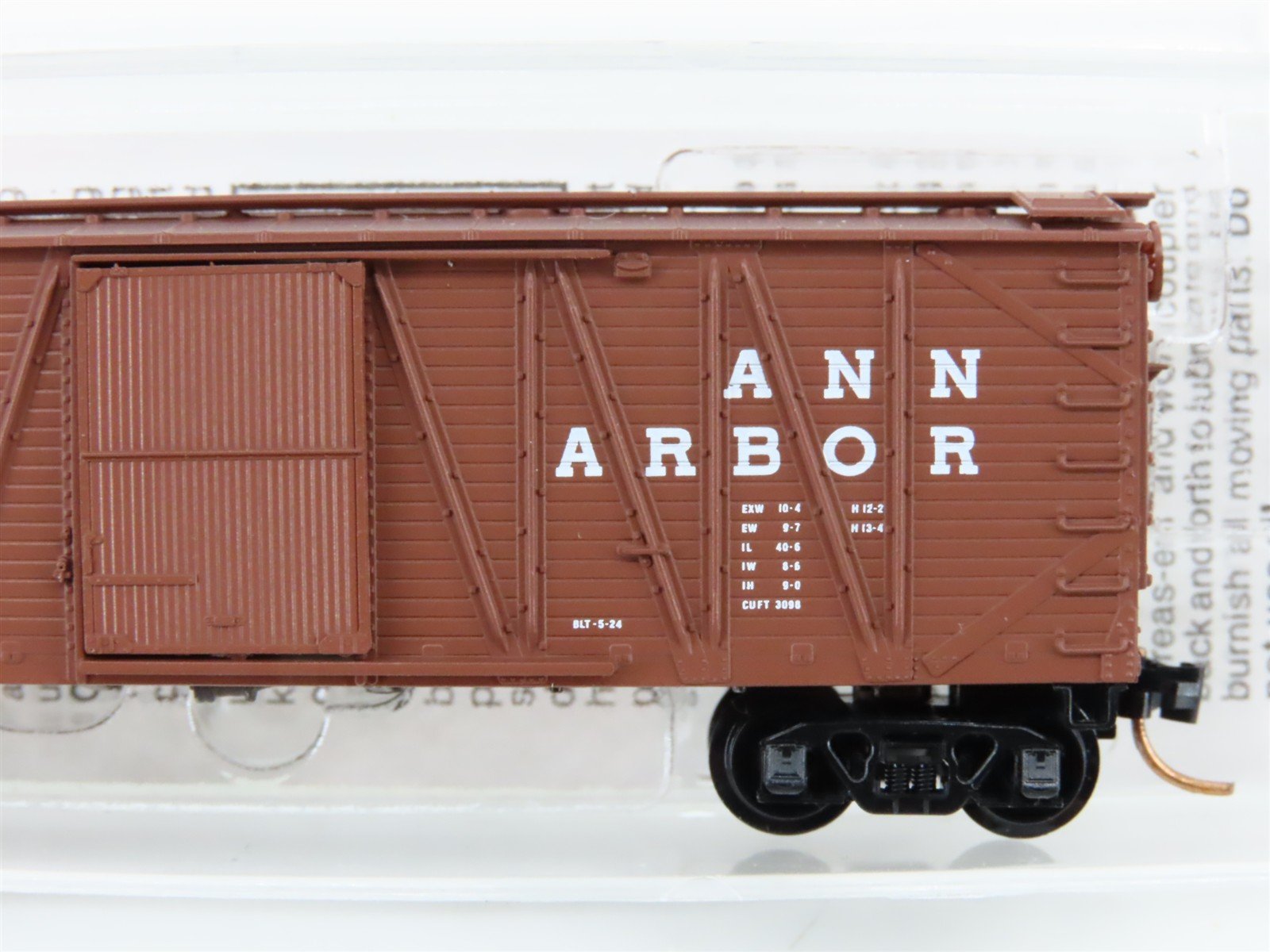 N Scale Micro-Trains MTL 28100 AA Ann Arbor 40' Outside Braced Boxcar #73835