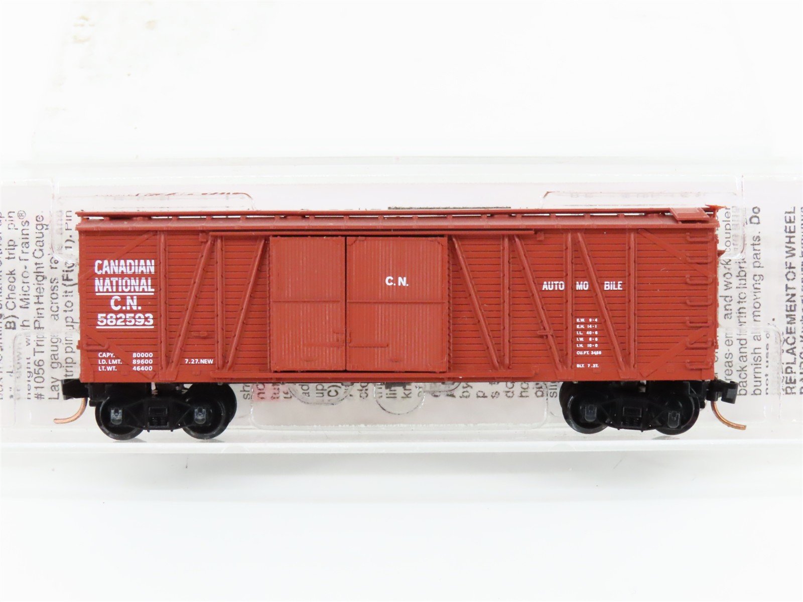 N Scale Micro-Trains MTL 40010 CN Canadian National 40' Braced Boxcar #582593