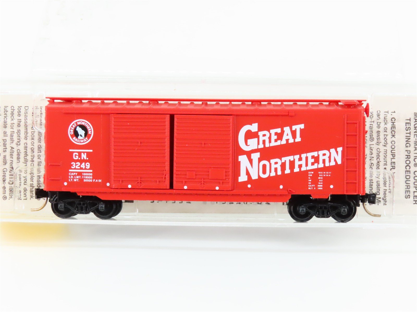 N Scale Micro-Trains MTL 23200 GN Great Northern 40' Boxcar #3249