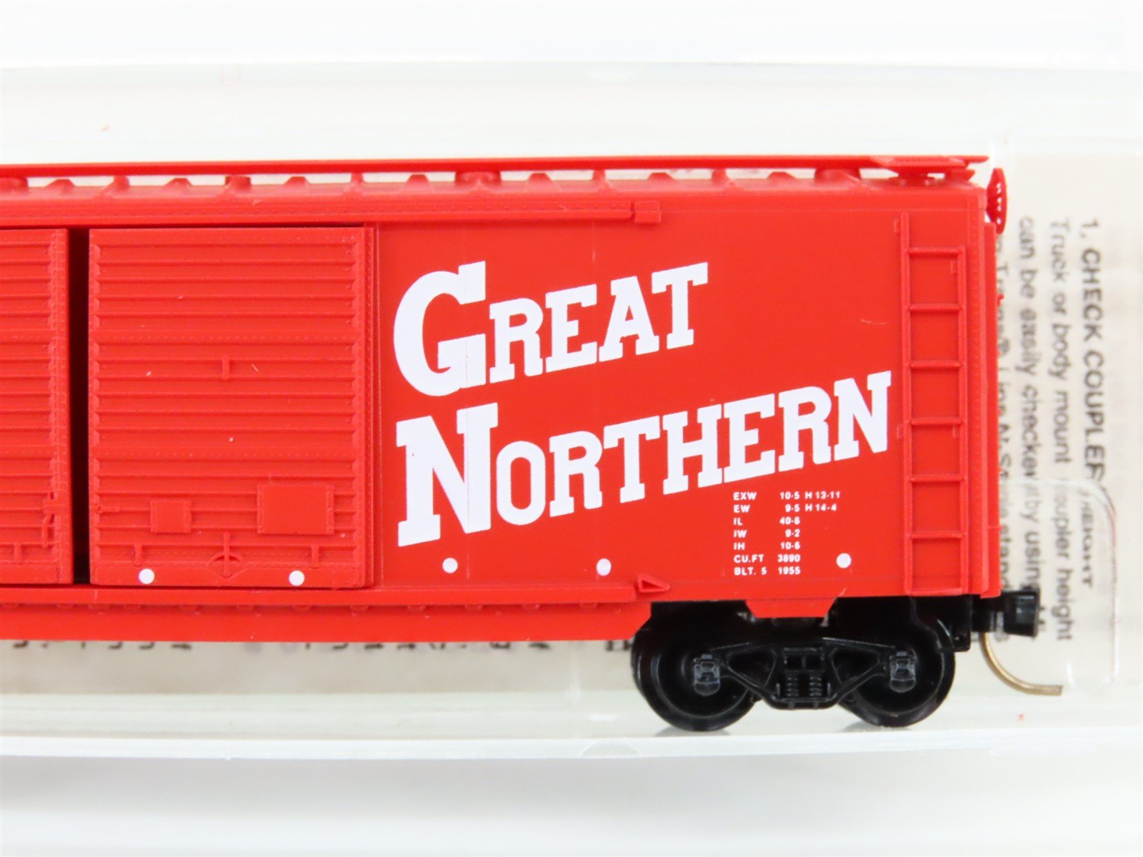 N Scale Micro-Trains MTL 23200 GN Great Northern 40' Boxcar #3249