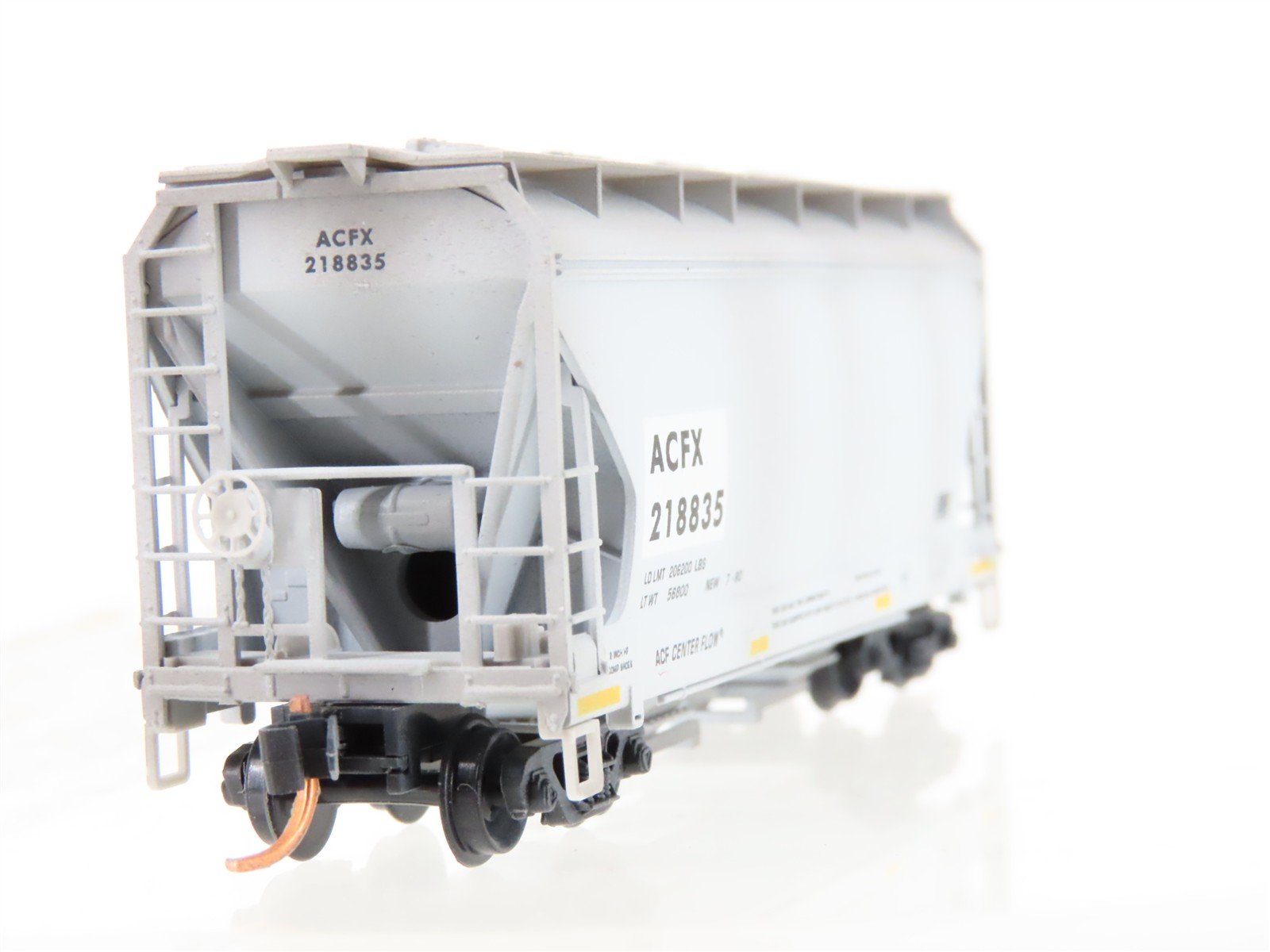 N Scale Micro-Trains MTL 09244330 ACFX 2-Bay Covered Hopper #218835 Weathered