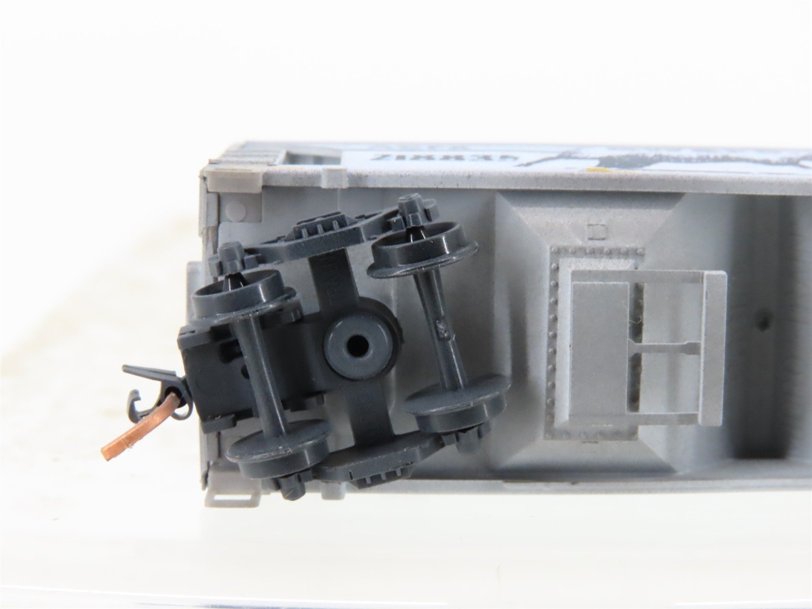 N Scale Micro-Trains MTL 09244330 ACFX 2-Bay Covered Hopper #218835 Weathered