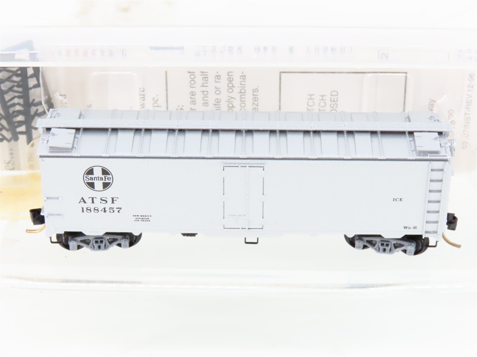 N Scale Micro-Trains MTL 59030 ATSF Santa Fe 40' Steel Ice Reefer #188457