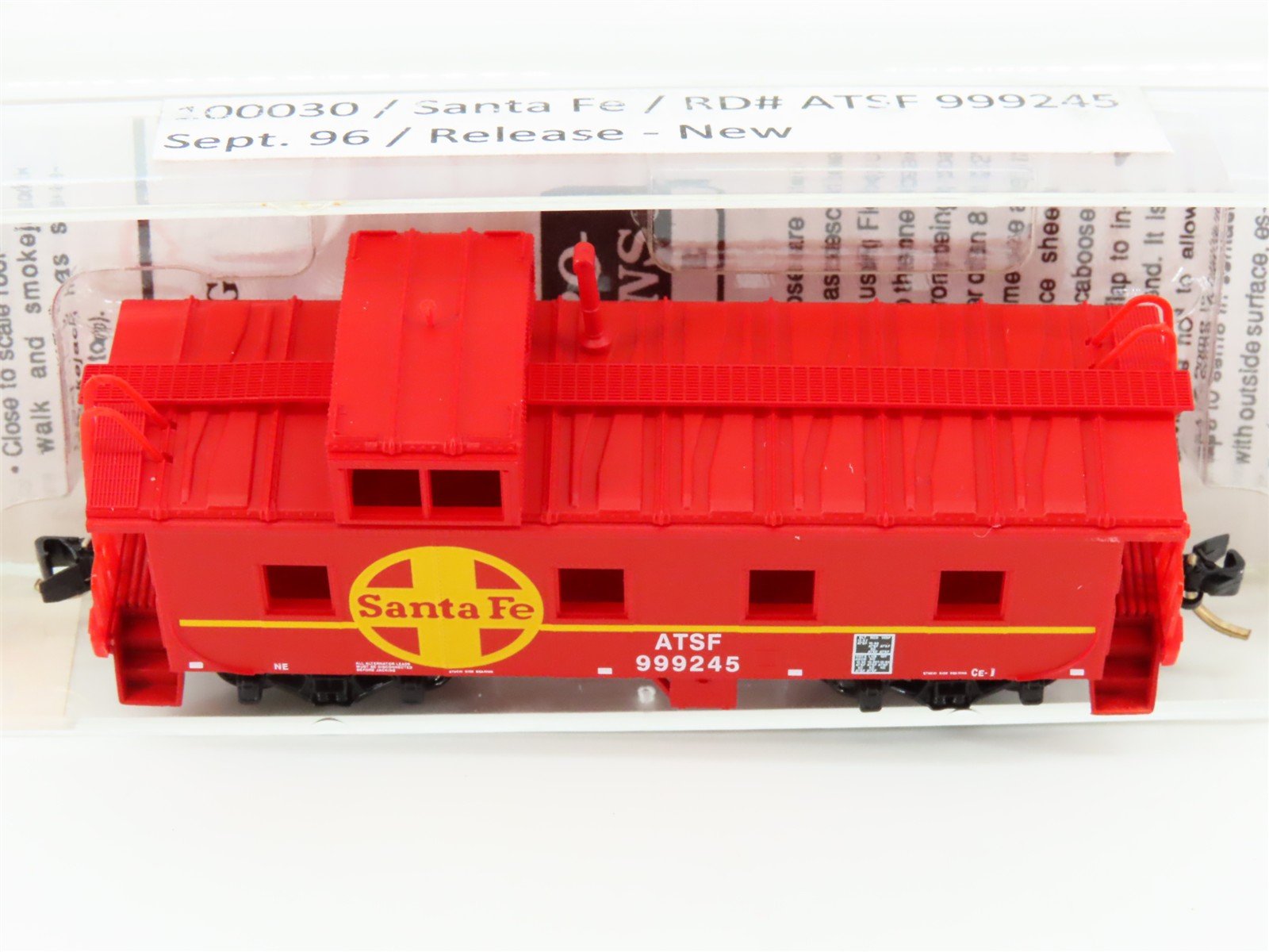 N Scale Micro-Trains MTL 100030 ATSF Santa Fe 36' Riveted Steel Caboose #999245