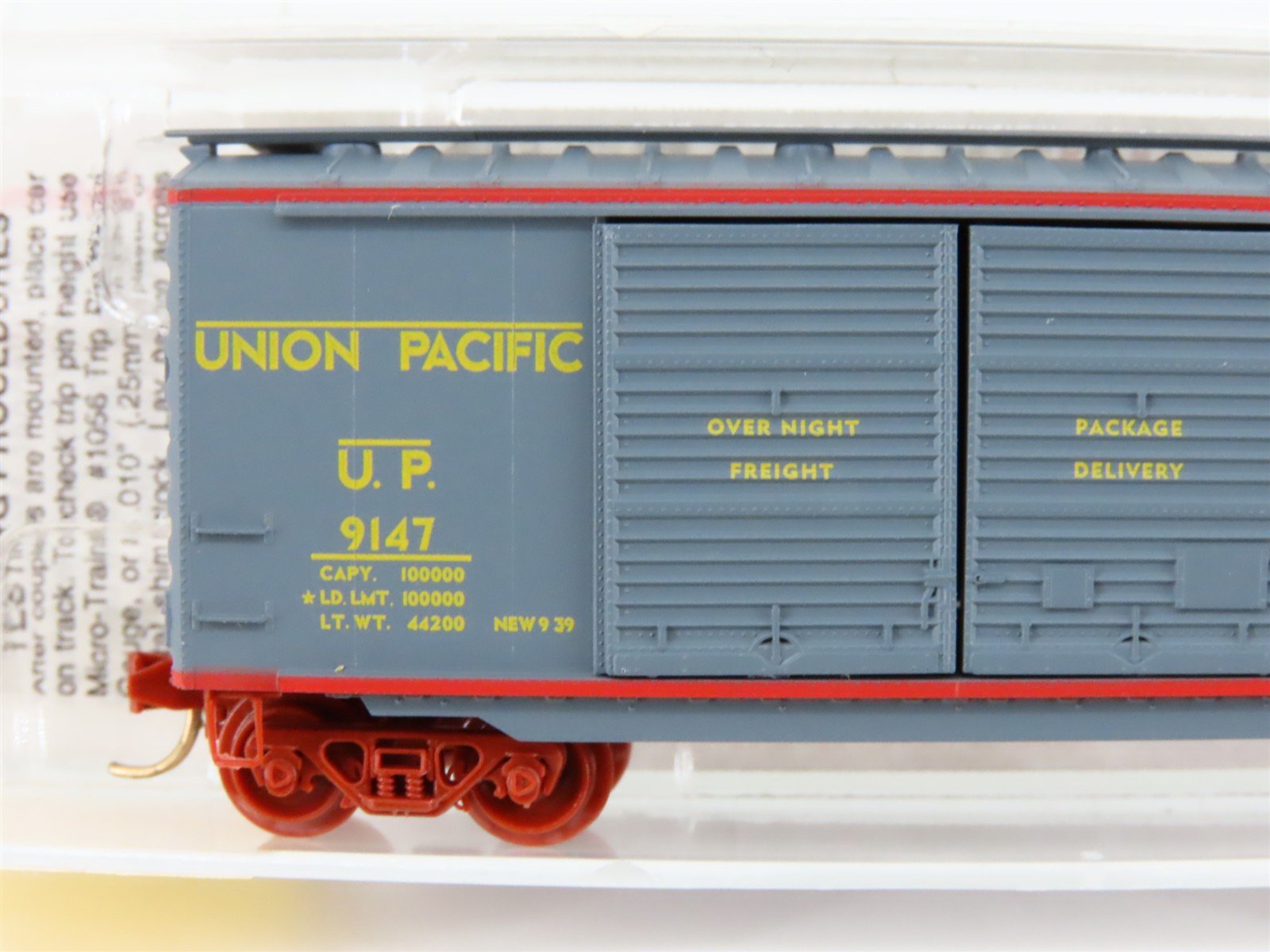 N Scale Micro-Trains MTL 23230 UP Union Pacific The Challenger 40' Boxcar #9147