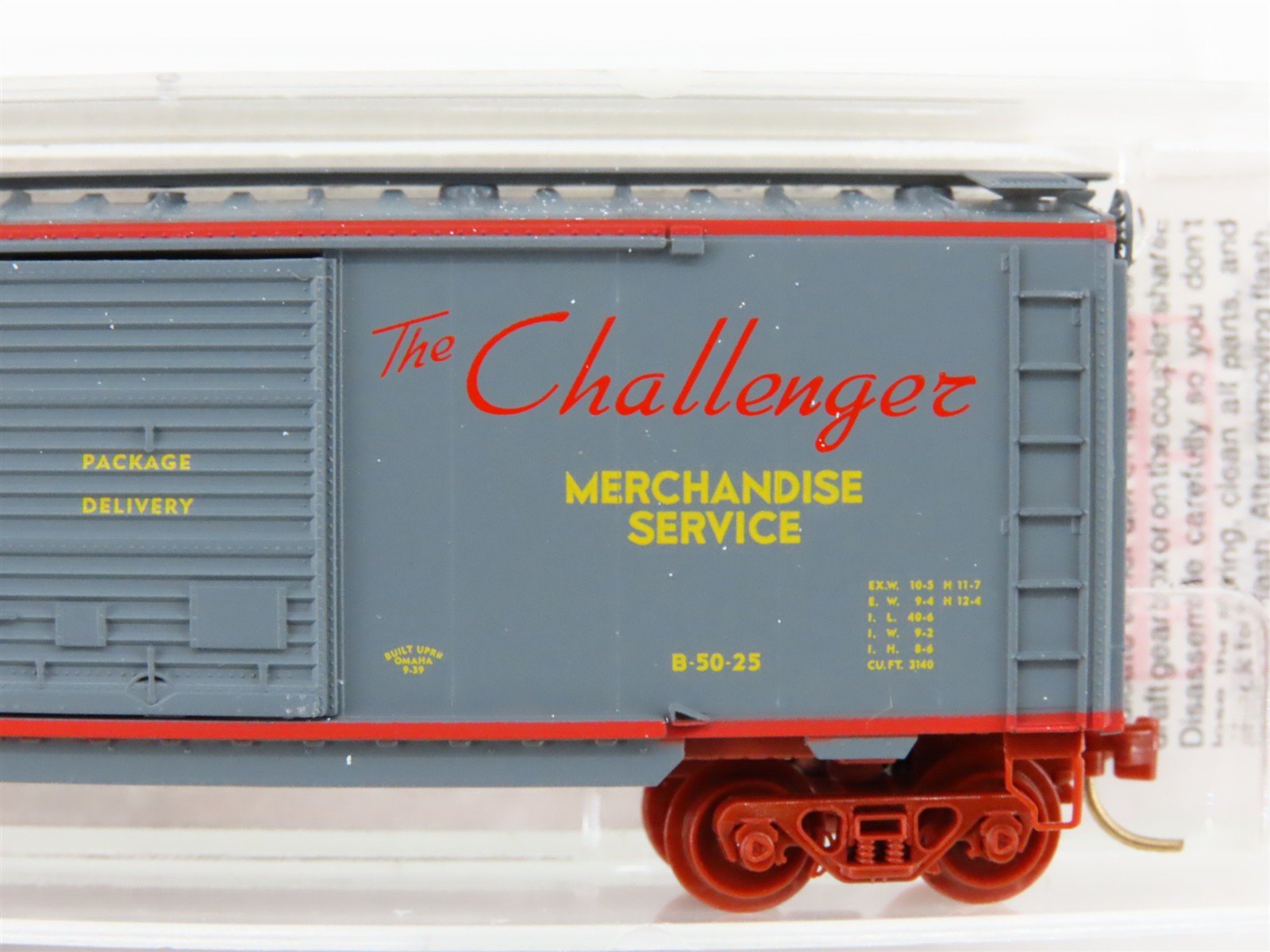 N Scale Micro-Trains MTL 23230 UP Union Pacific The Challenger 40' Boxcar #9147