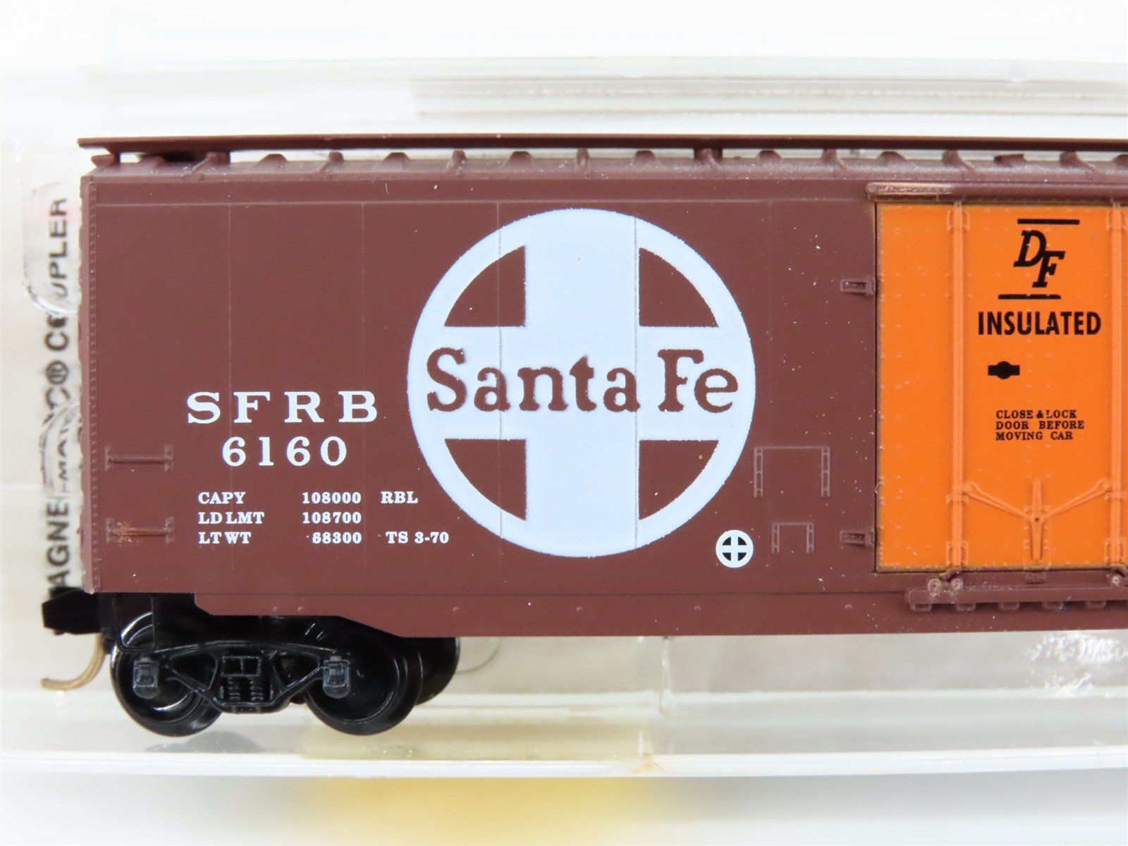 N Scale Micro-Trains MTL 32050/2 SFRB Santa Fe 50' Standard Boxcar #6160