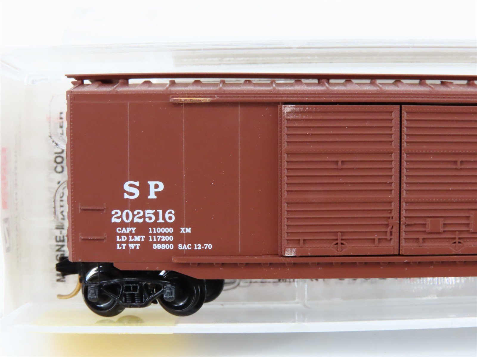 N Scale Micro-Trains MTL 34050 SP Southern Pacific 50' Standard Boxcar #202516
