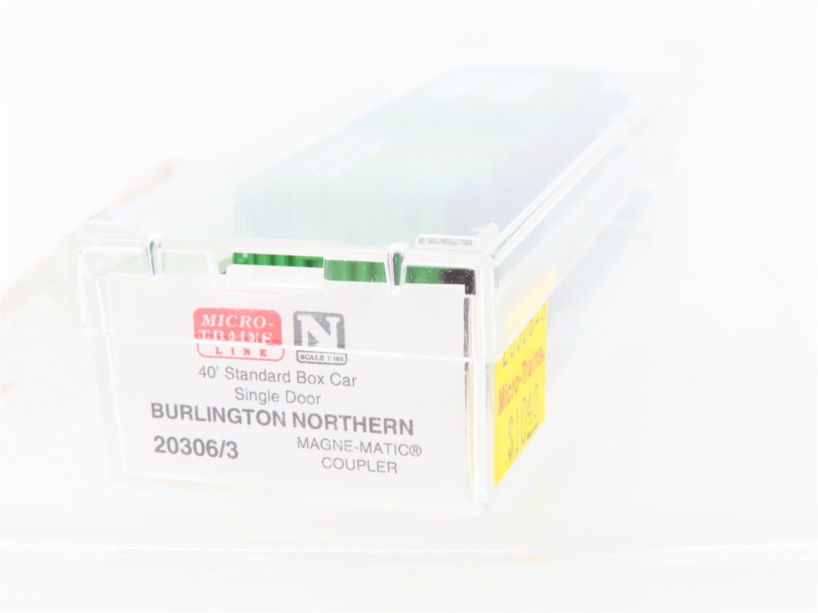 N Scale Micro-Trains MTL 20306/3 BN Burlington Northern 40' Boxcar #18588