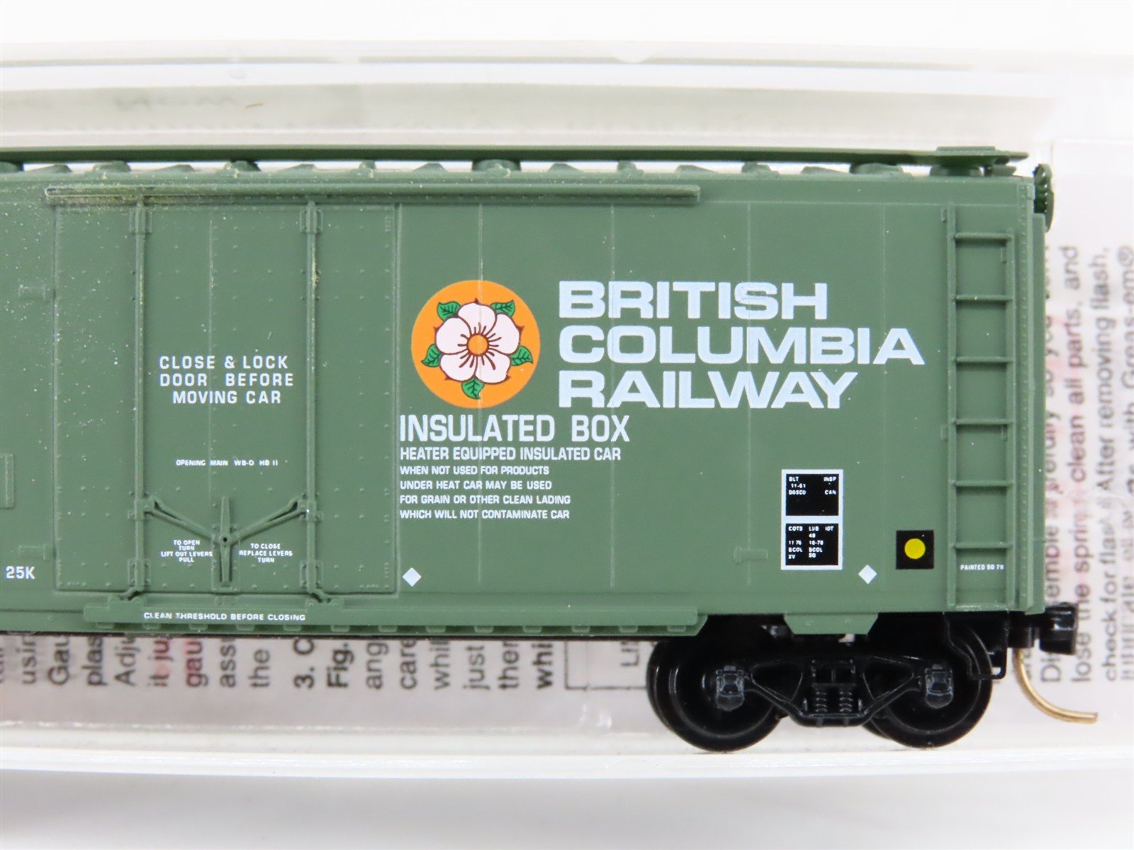N Scale Micro-Trains MTL 21230 BCOL British Columbia 40' Standard Boxcar #8004