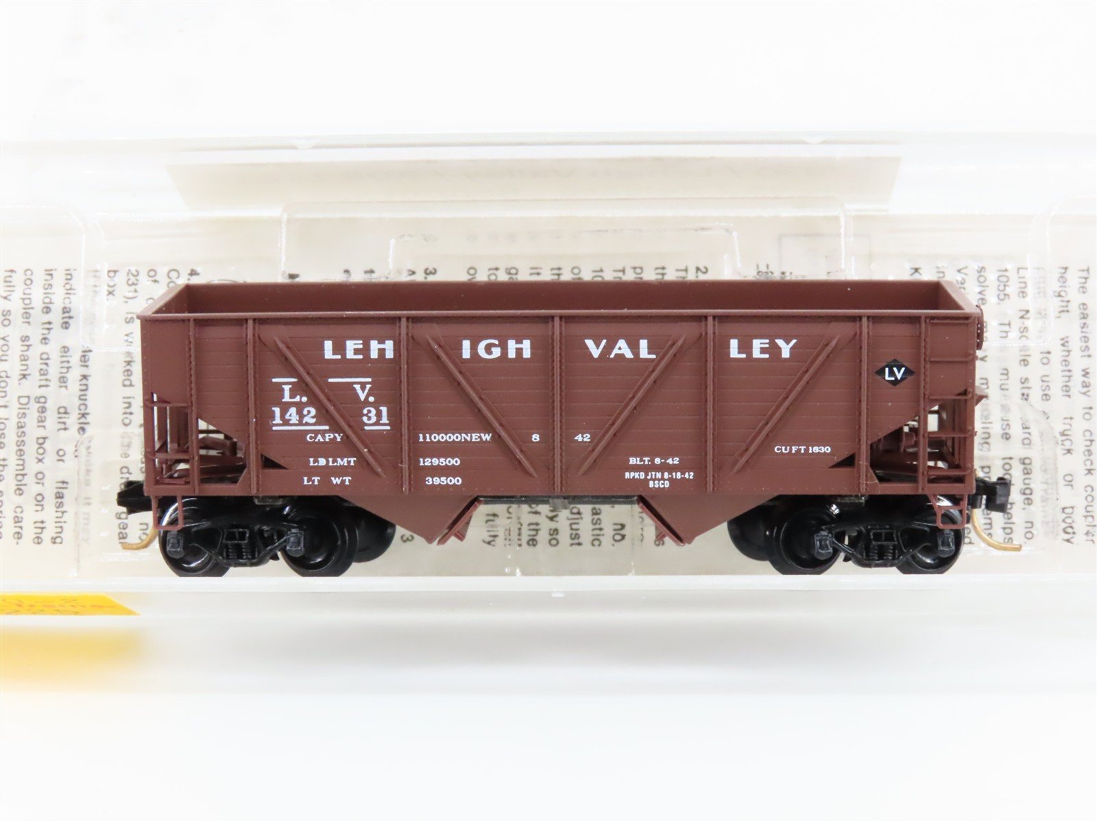 N Scale Micro-Trains MTL 57030 LV Lehigh Valley Railroad 33' 2-Bay Hopper #14231