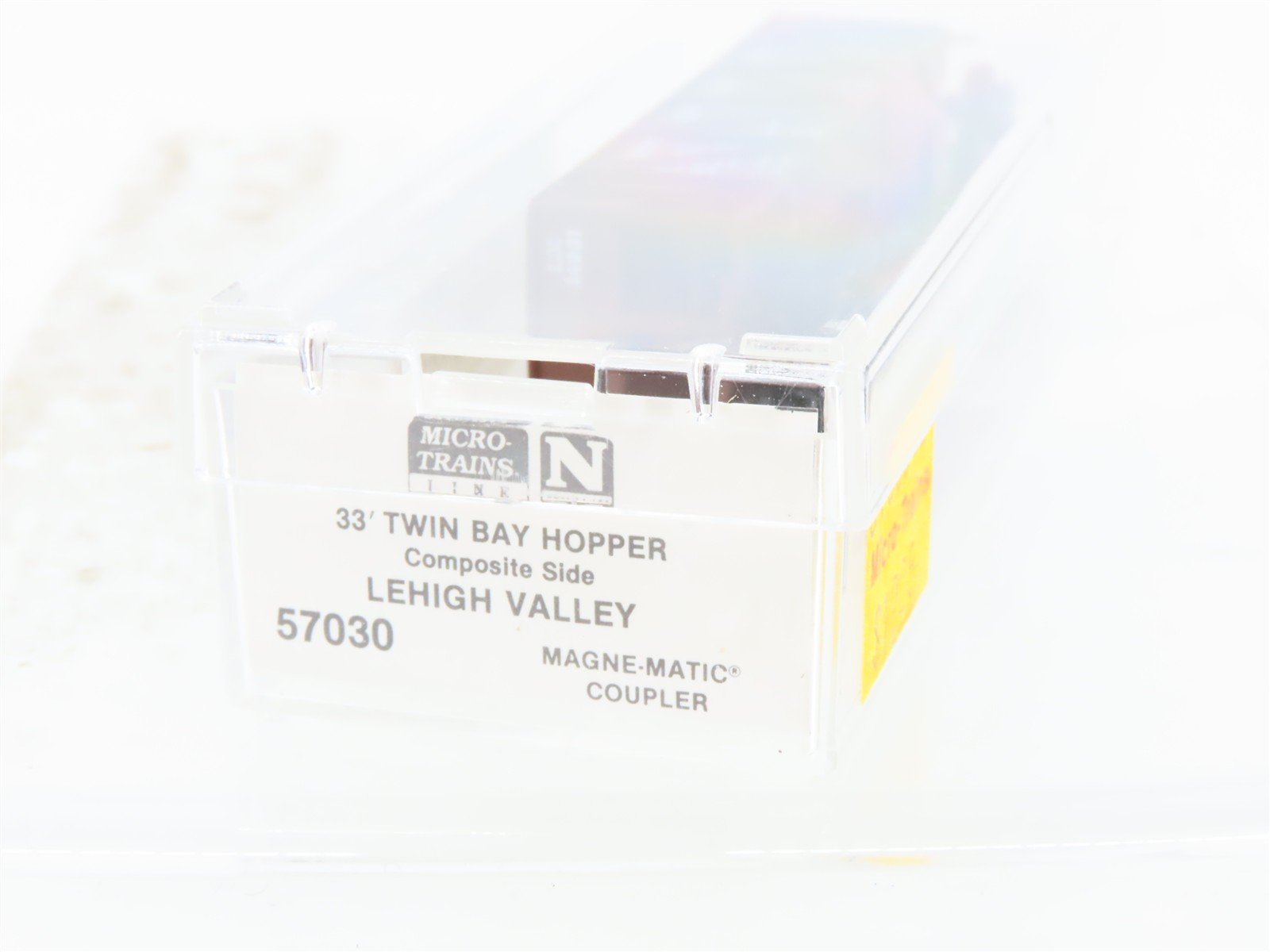 N Scale Micro-Trains MTL 57030 LV Lehigh Valley Railroad 33' 2-Bay Hopper #14231