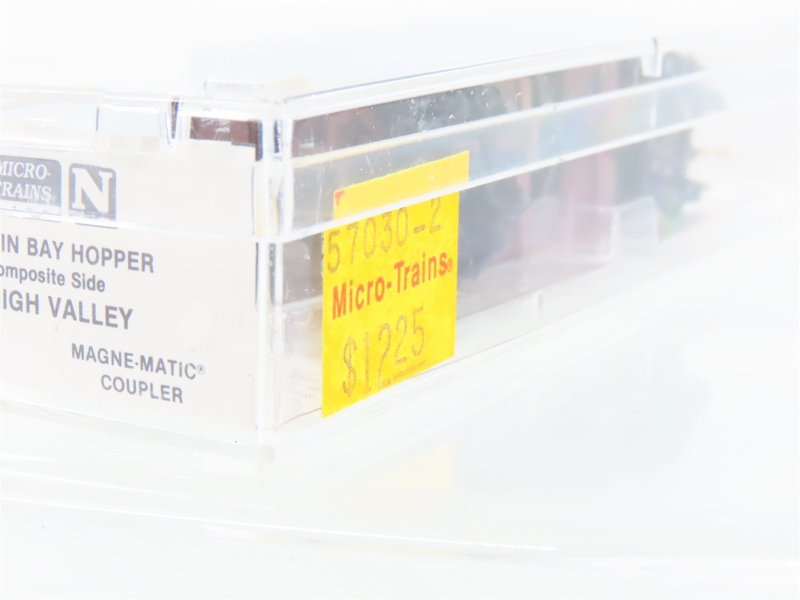 N Scale Micro-Trains MTL 57030 LV Lehigh Valley Railroad 33' 2-Bay Hopper #14231