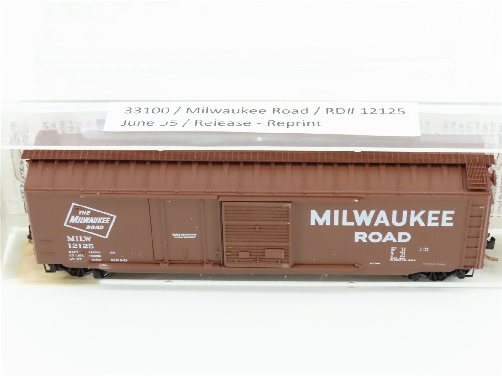 N Scale Micro-Trains MTL 33100 MILW Milwaukee Road 50' Box Car #12125