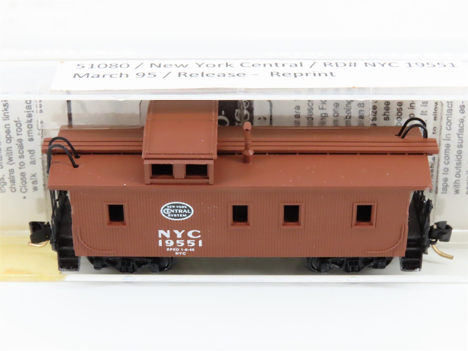 N Scale Micro-Trains MTL 51080 NYC New York Central 34' Wood Caboose #19551