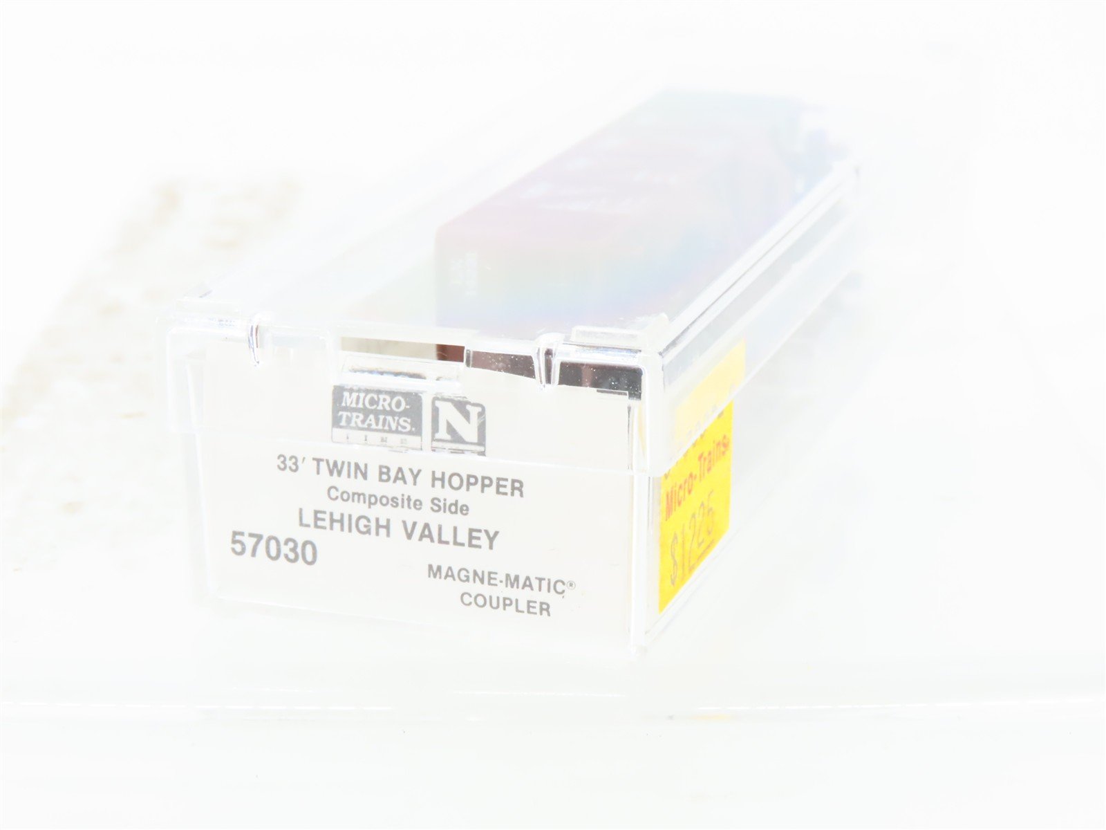 N Scale Micro-Trains MTL 57030 LV Lehigh Valley Railroad 33' 2-Bay Hopper #14231