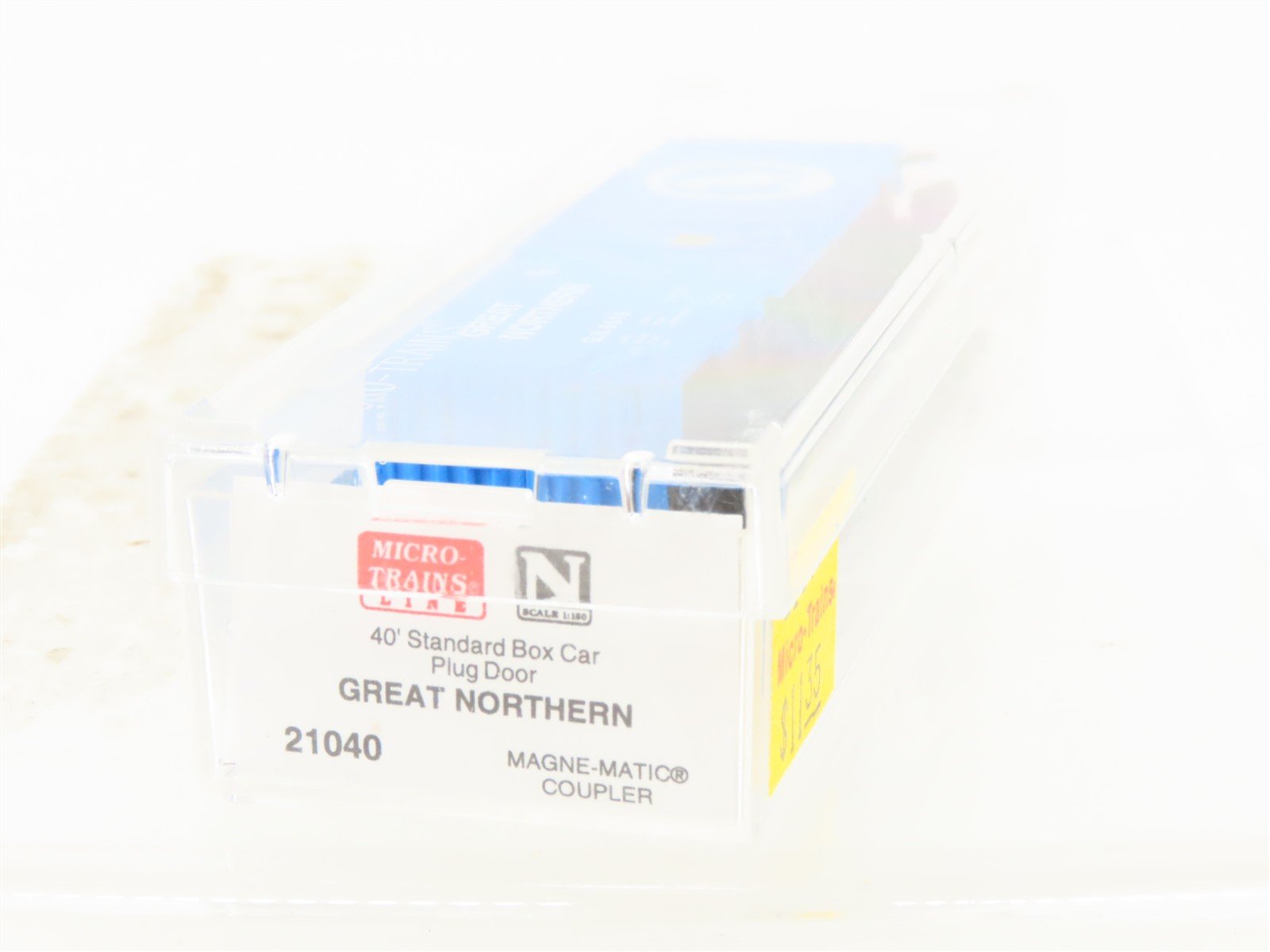 N Scale Micro-Trains MTL 21040 GN Great Northern 40' Plug Door Box Car #6619