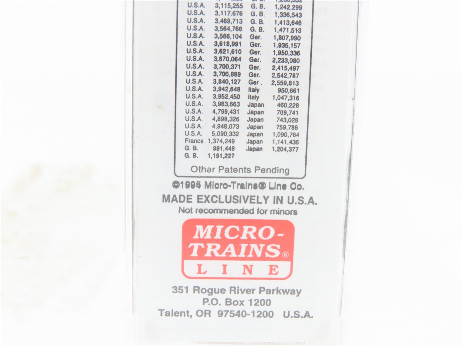 N Micro-Trains MTL 32330 BM Boston & Maine Milk 50' Plug Door Box Car #1919